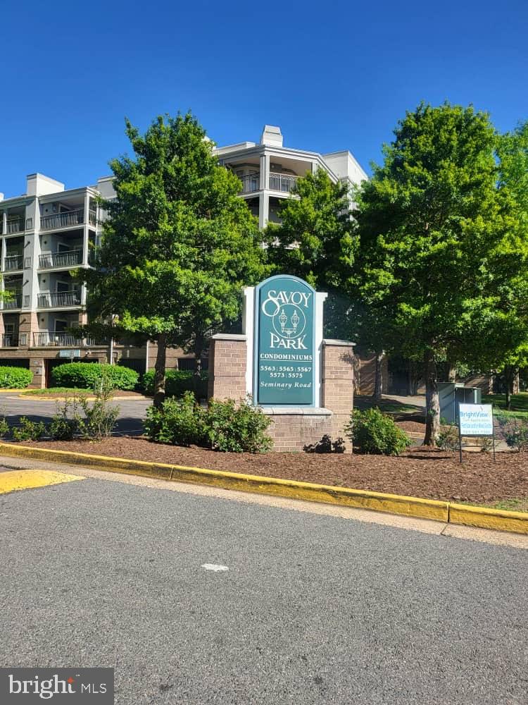 SAVOY PARK CONDOMINIUMS - Residential Lease