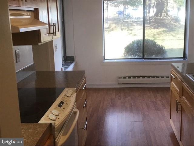 LEISURE WORLD - Residential