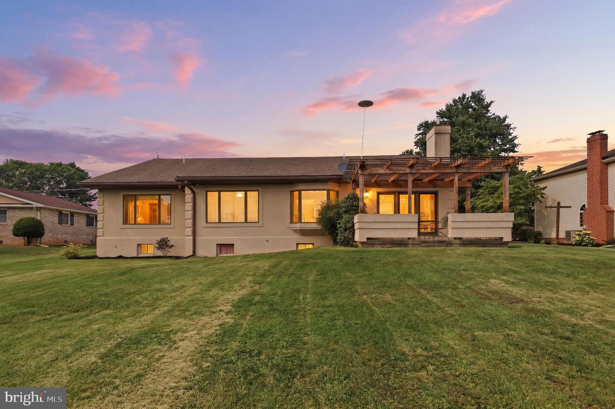 SUNSET TERRACE - Residential