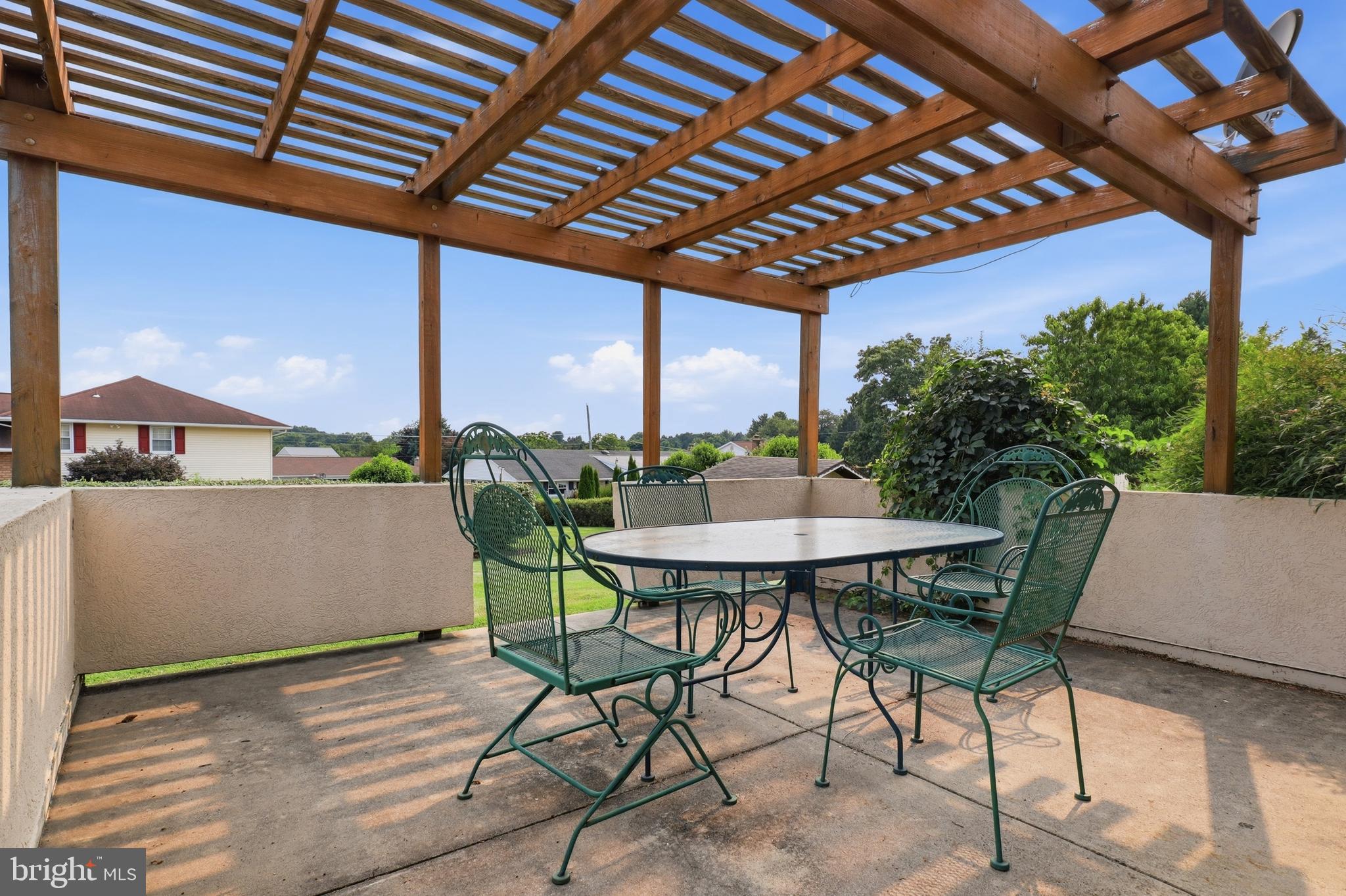 SUNSET TERRACE - Residential