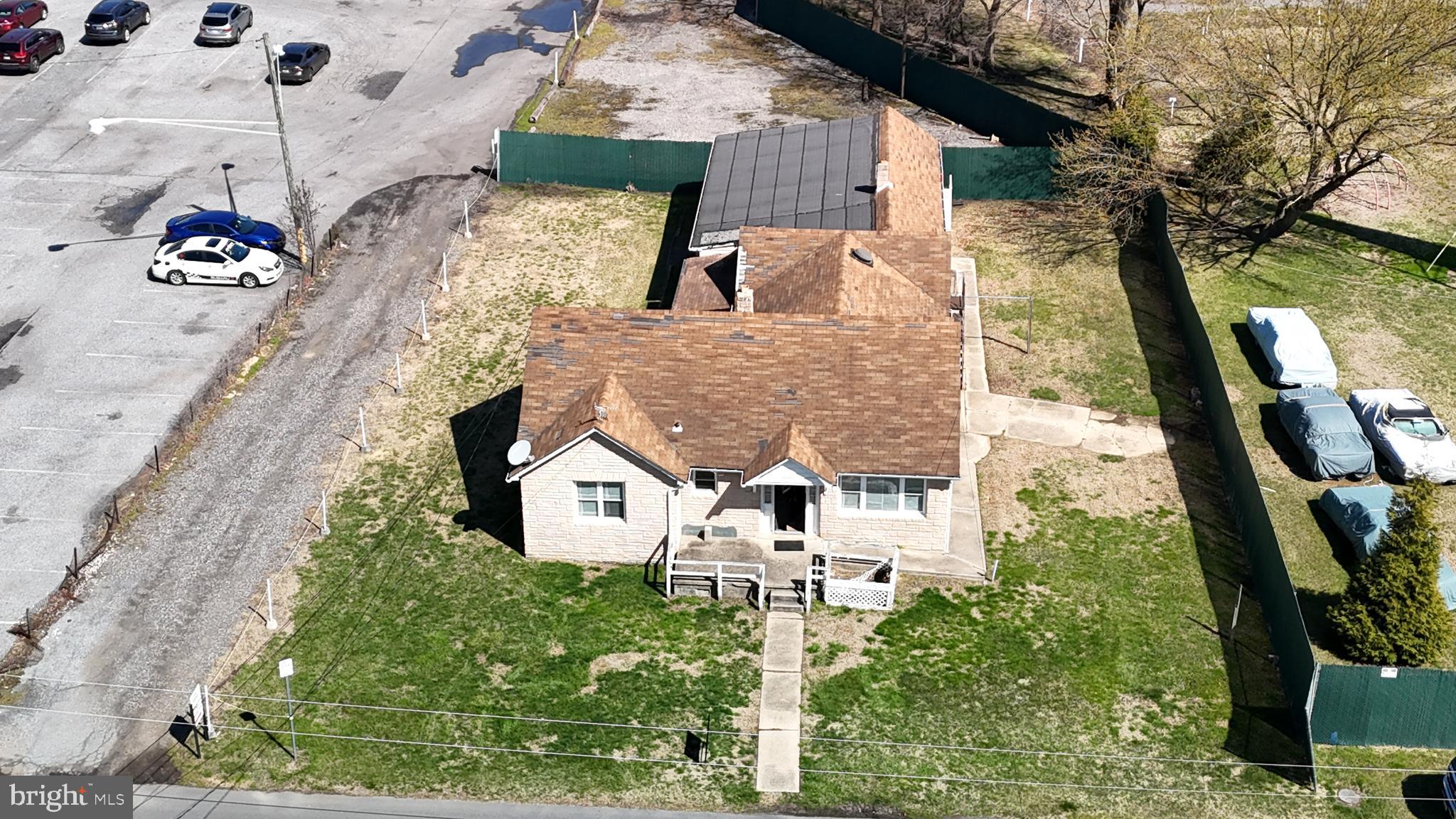 MIDDLE RIVER - Residential