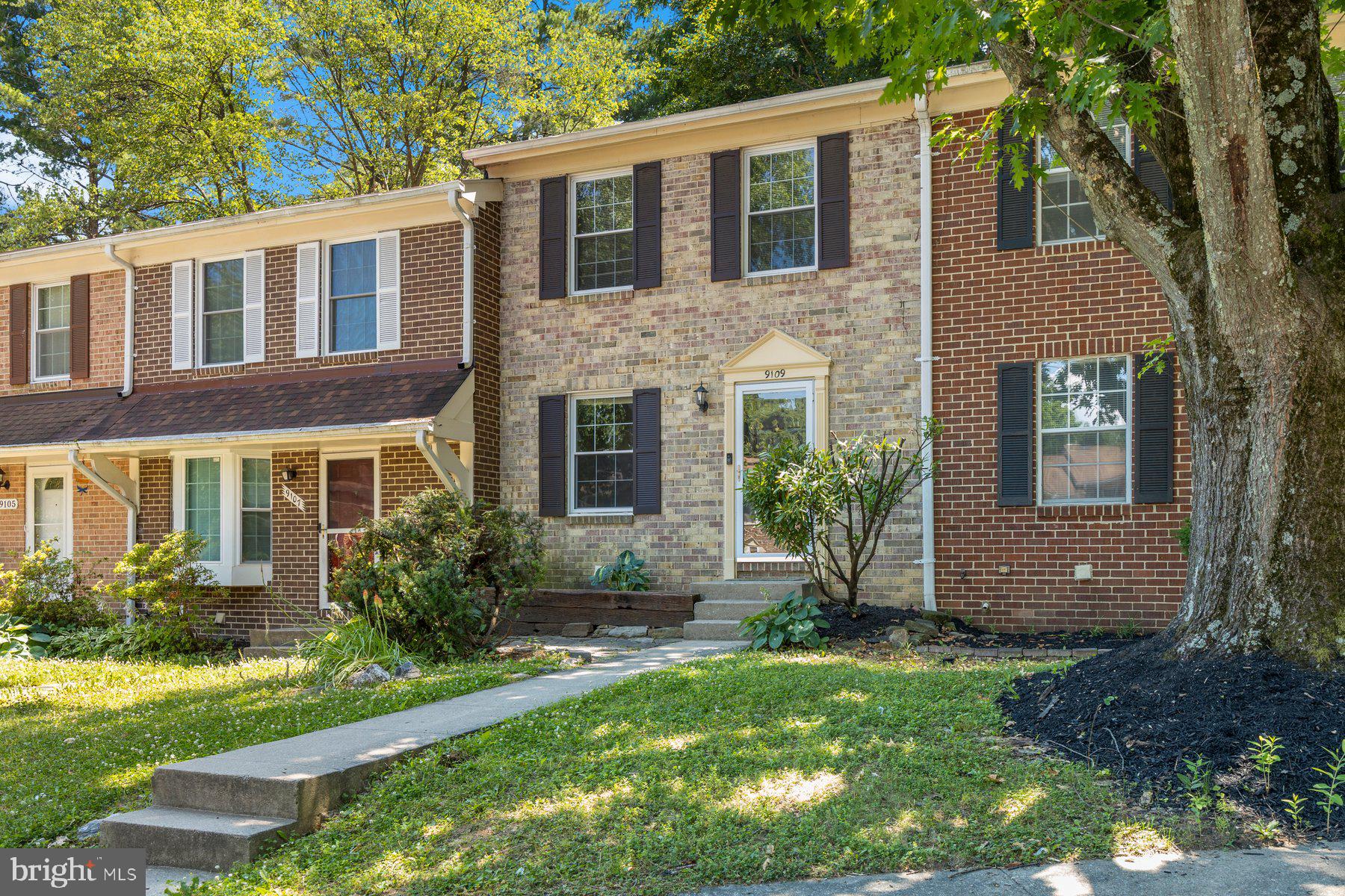 VILLAGE OF LONG REACH - Residential
