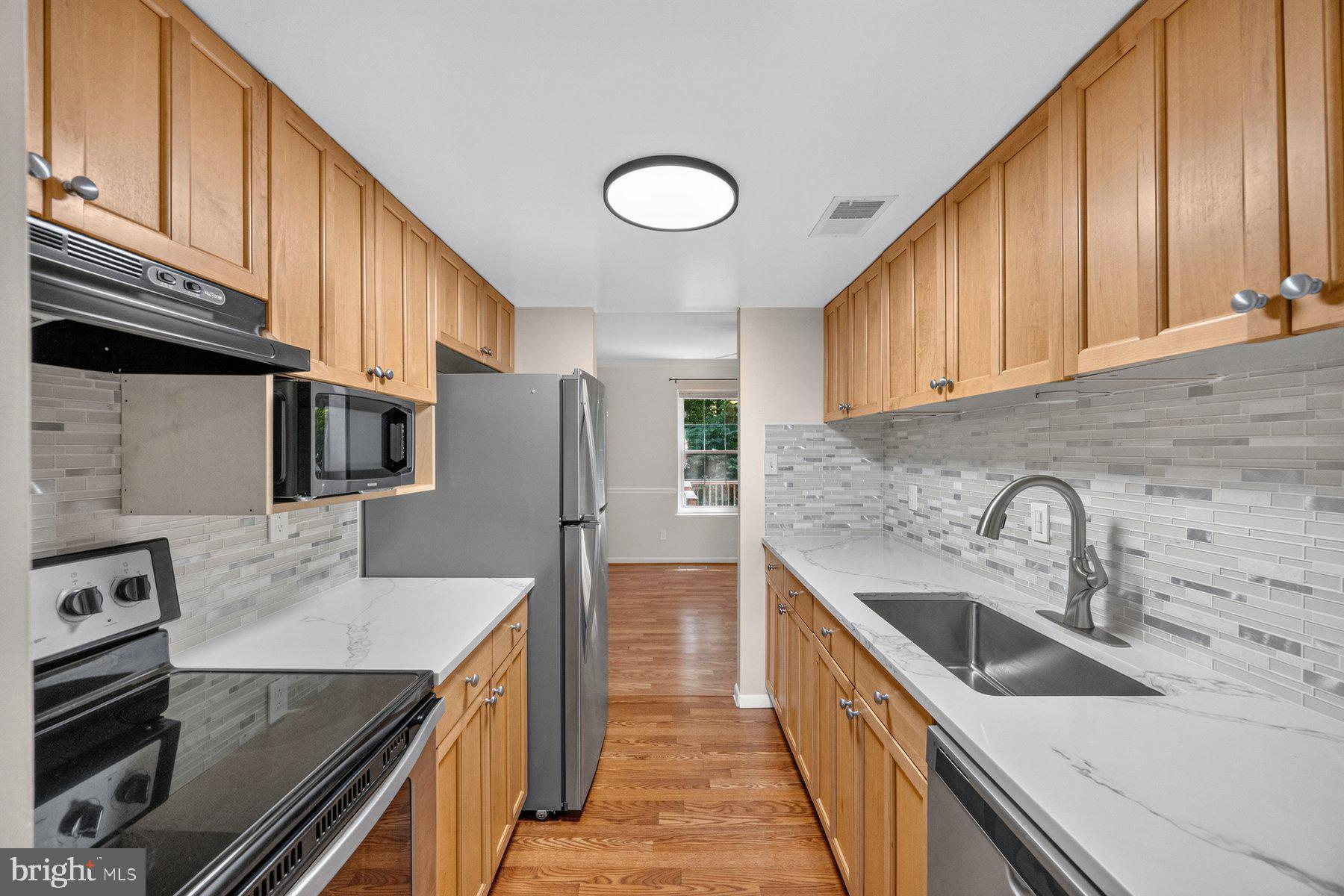 VILLAGE OF LONG REACH - Residential