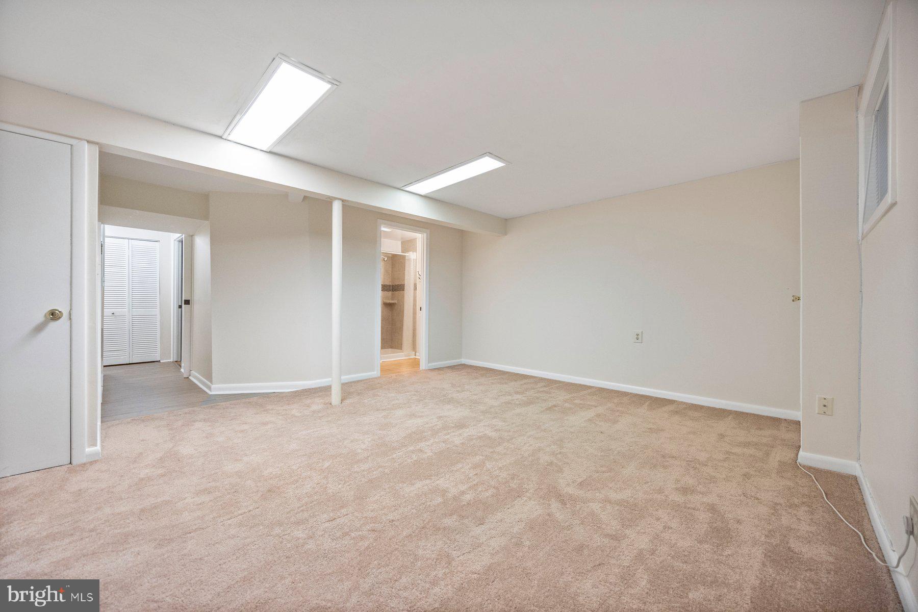 VILLAGE OF LONG REACH - Residential