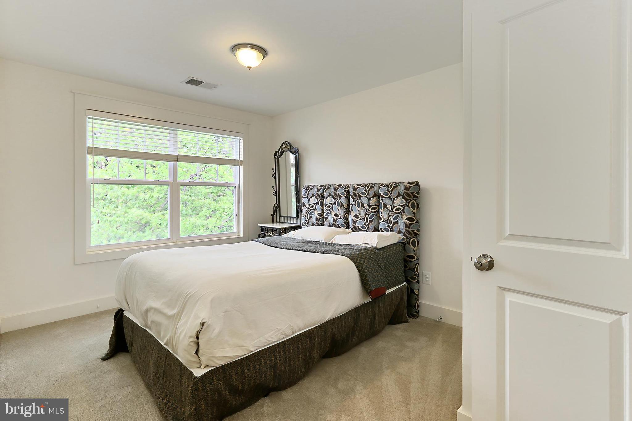GREENWAY DOWNS - Residential
