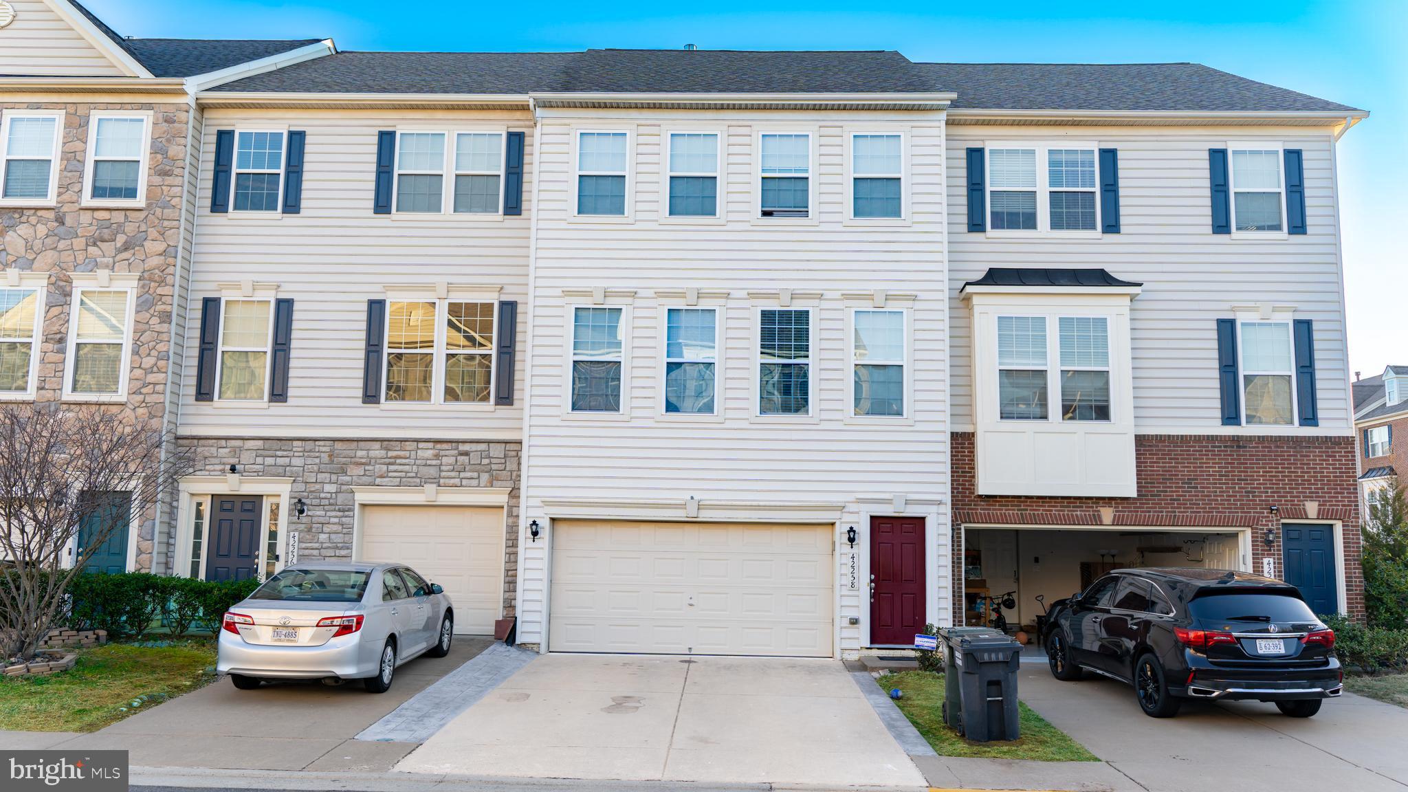 || Discover this well-maintained and recently upgraded townhome, perfectly situated in the sought-after Chantilly area. Tucked into the serene neighborhood of Providence Glen.

|| The owner has stayed in this house since Summer of 2013 when they moved in to this new home. They have taken good care of it with recent upgrades - 
 
|| 2025 - Hardwood floors and stairs were Re-sanded and Re-finished ,  Interiors were painted,  Upper Level carpeting was upgraded to LVP,  New windows blinds and new lighting in all bathrooms
|| 2024 - New Roof and Master Bathroom Shower area were upgraded
|| 2023 - First level flooring and stair case carpet was upgraded to LVP and hardwood respectively. 

Layout : 
|| Level One :-
Two Car Garage (with EV Charging point) and a cozy lower-level family room with luxury vinyl plank flooring (2023), a full bath, and ample storage—ideal for relaxation or entertaining. 

||  Level Two ( Main Level) :
The main level showcases a bright and airy open-concept layout, where a spacious great room flows effortlessly into the dining area and a kitchen. Complete with appliances, granite countertops, and ample cabinetry

||  Level Three- Upstairs with new LVP and updated en-suite bath shower area and with generous closet space. Two additional bedrooms (with flush ceiling lights) and a well-appointed hallway bath complete the upper level, providing comfortable accommodations for family or guests.

Located just minutes from major commuter routes, shopping, dining, and entertainment
