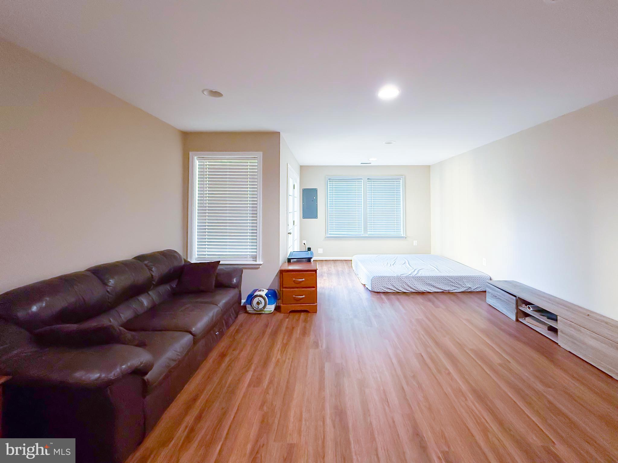 PROVIDENCE GLEN - Residential Lease