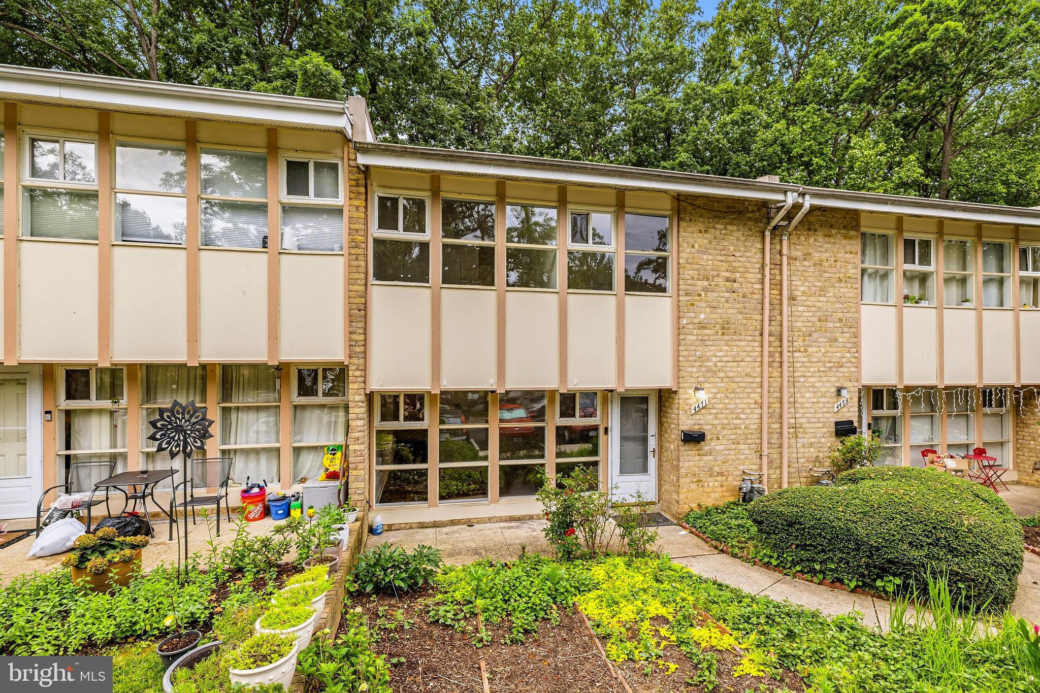 FAIRFAX HERITAGE - Residential