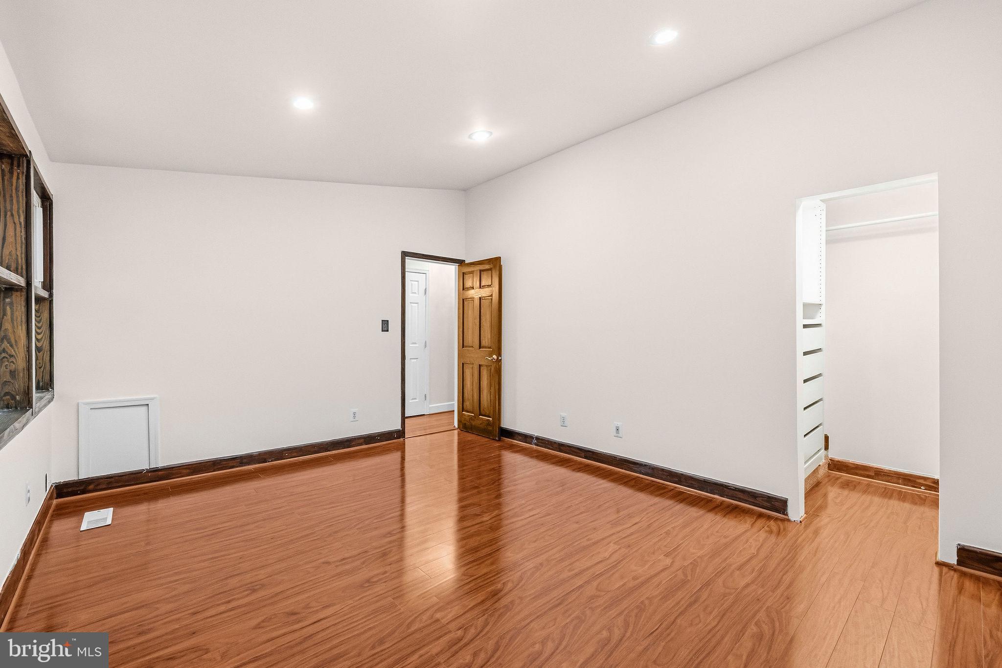 FAIRFAX HERITAGE - Residential