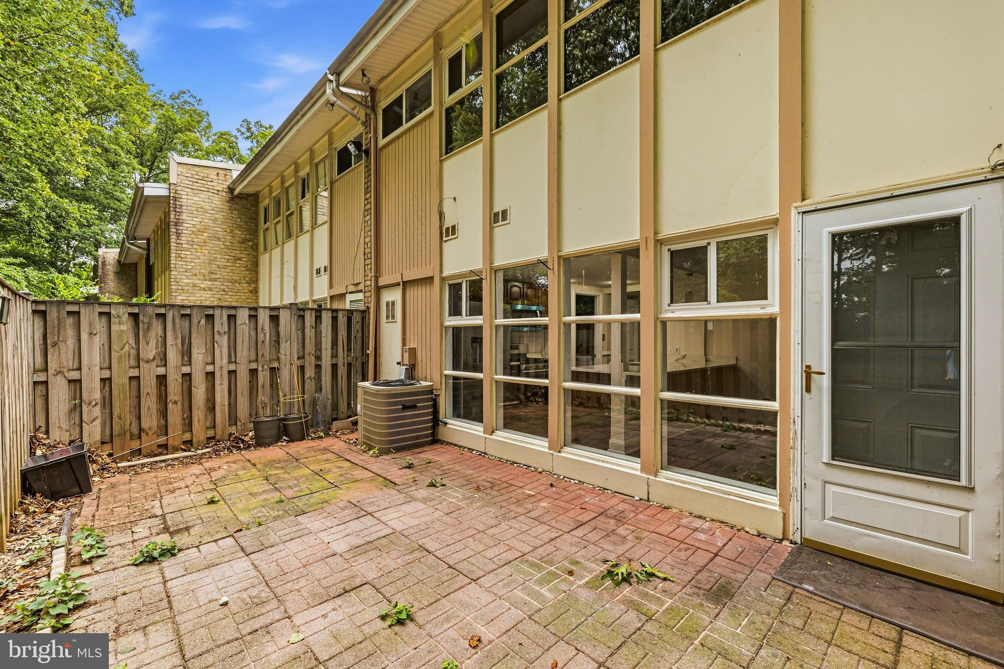 FAIRFAX HERITAGE - Residential