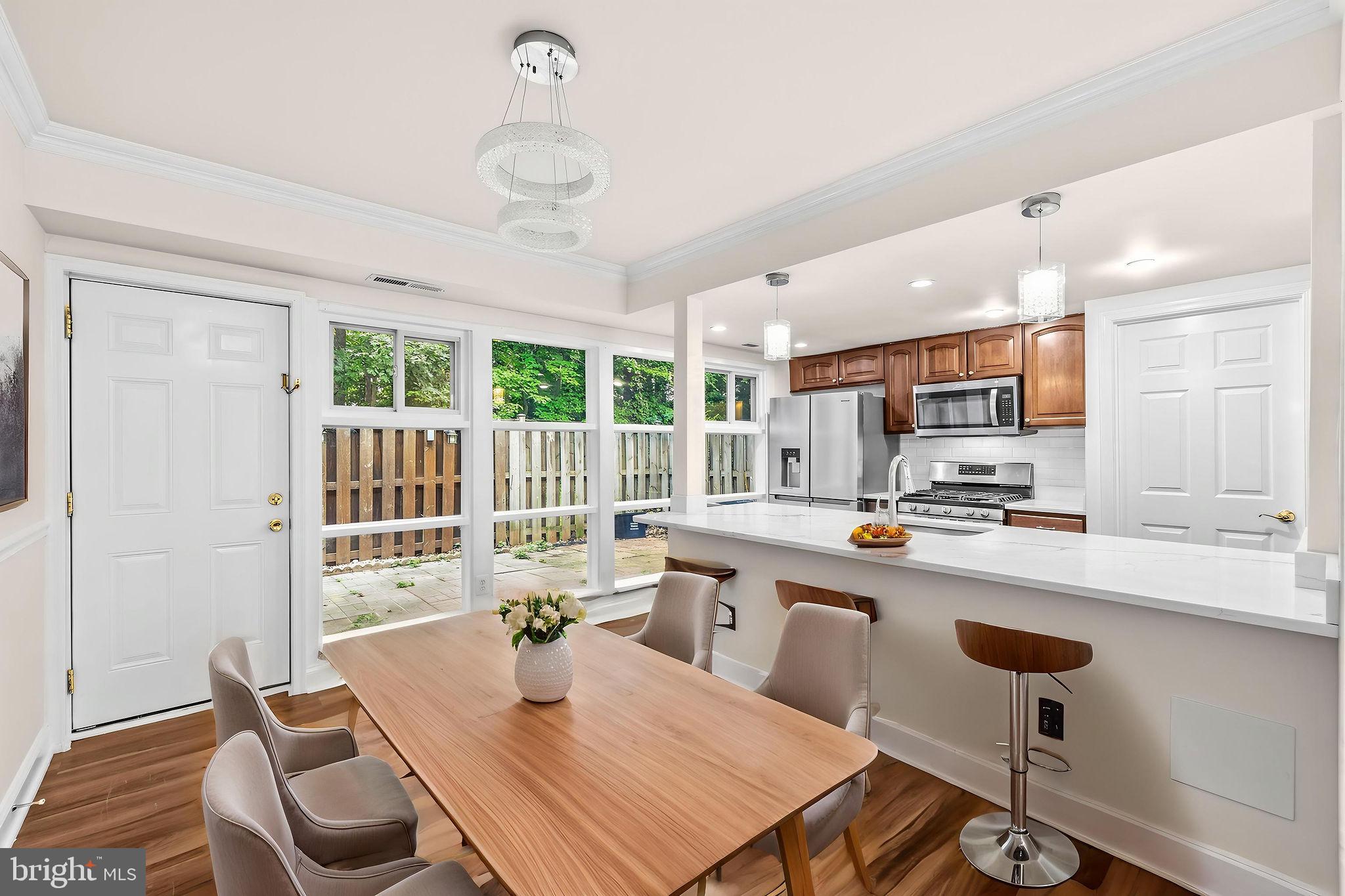 FAIRFAX HERITAGE - Residential