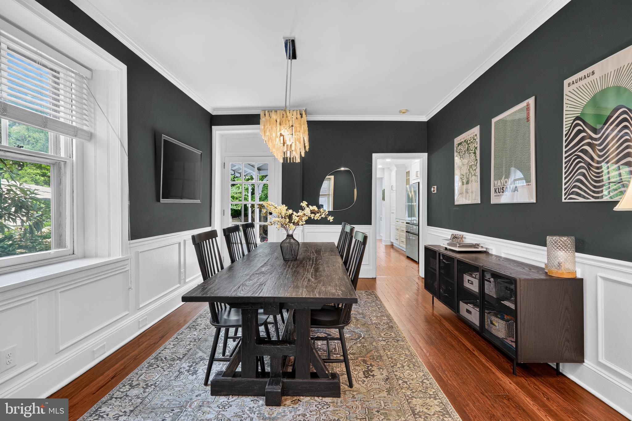 CHESTNUT HILL - Residential
