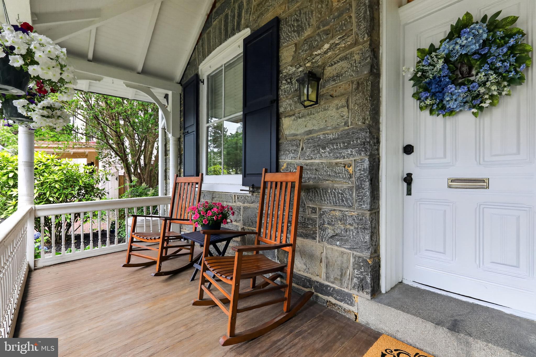 CHESTNUT HILL - Residential