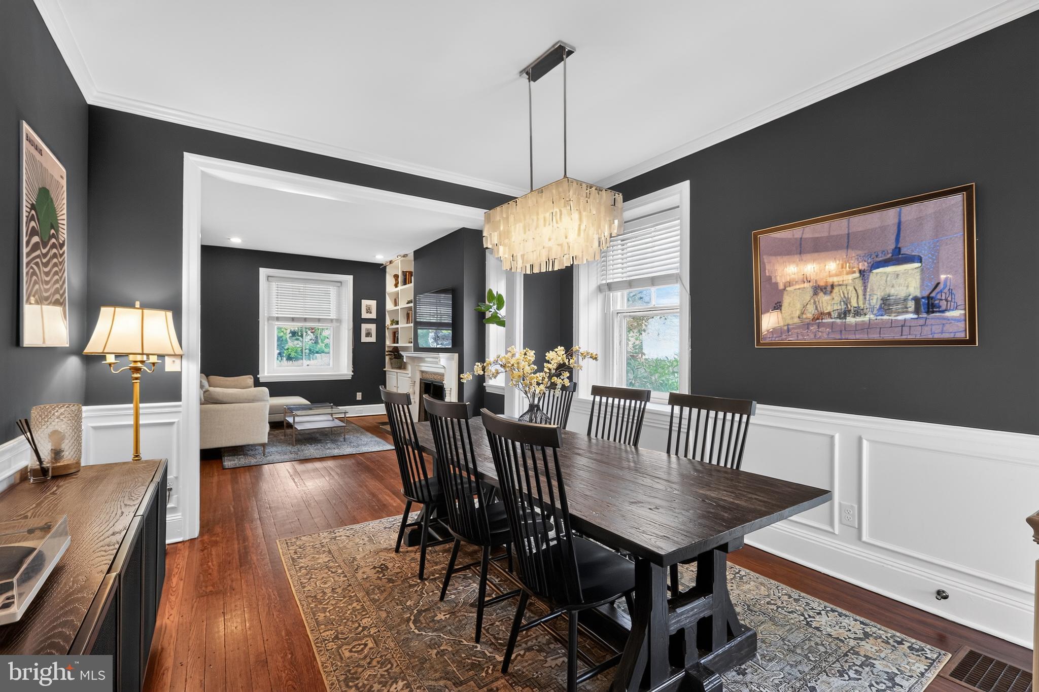 CHESTNUT HILL - Residential