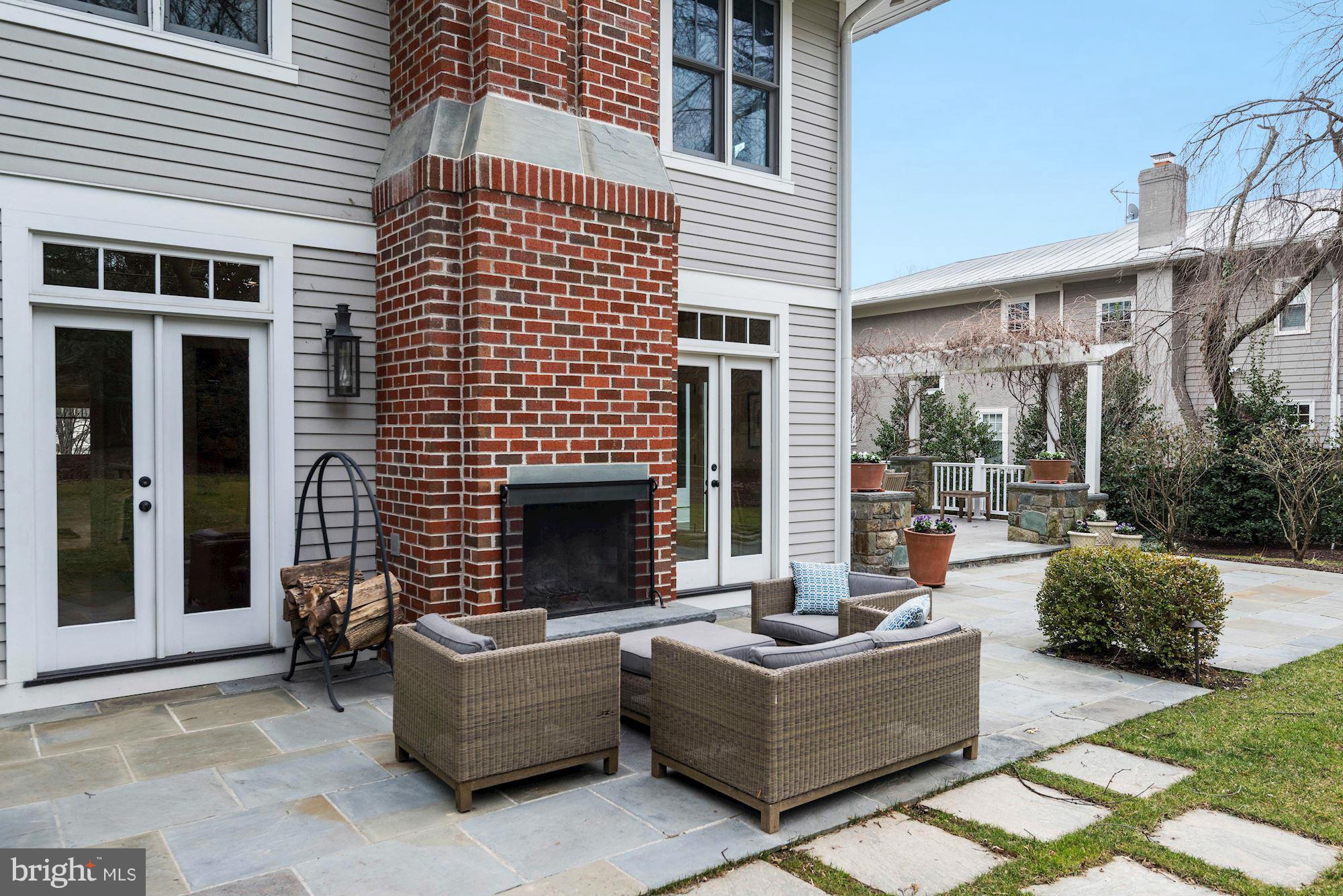 CHEVY CHASE - Residential