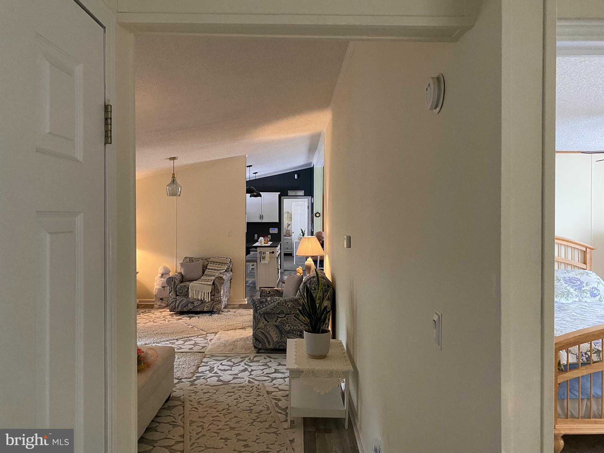 HOLIDAY MOBILE ESTATES - Residential