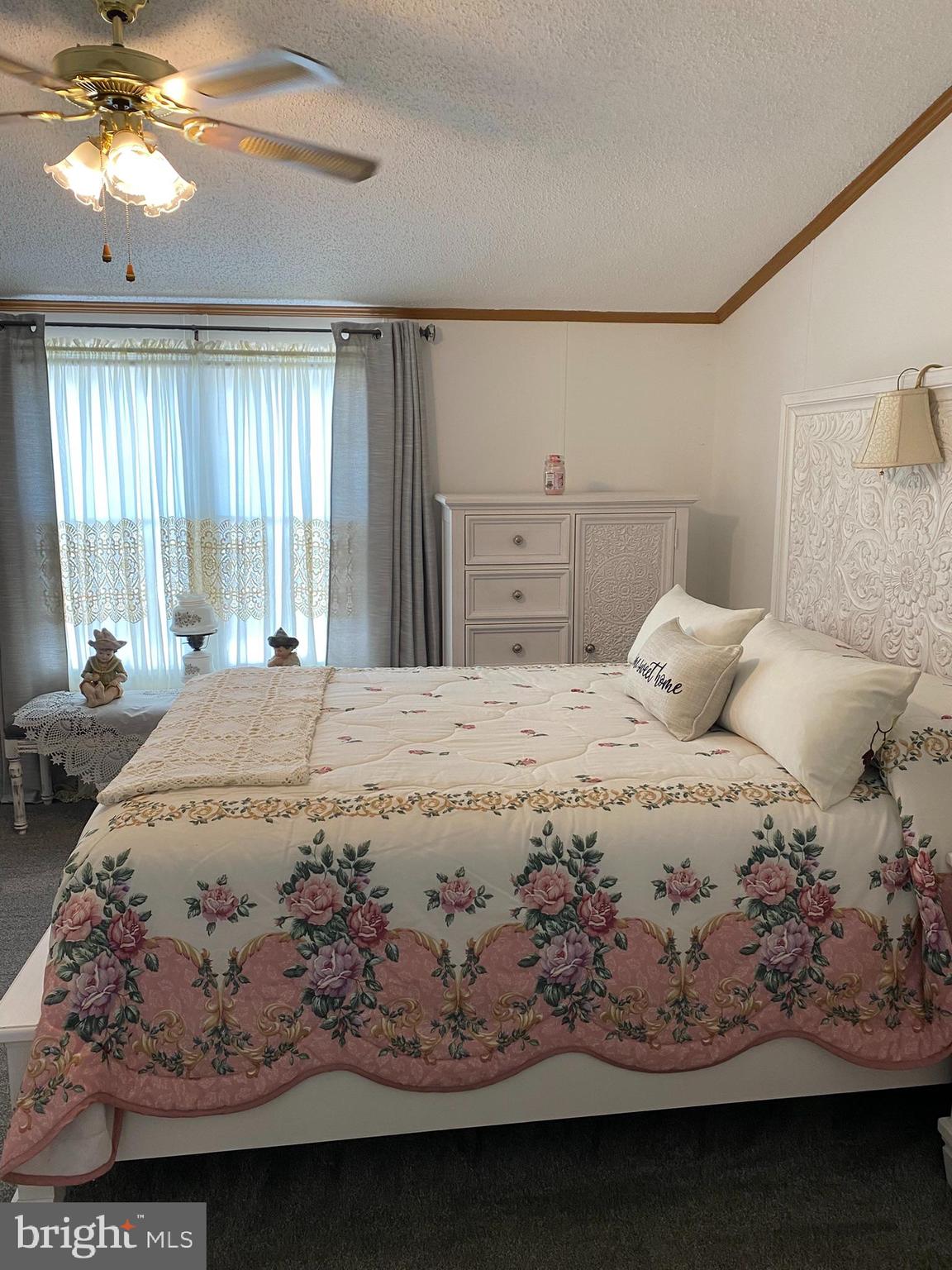 HOLIDAY MOBILE ESTATES - Residential