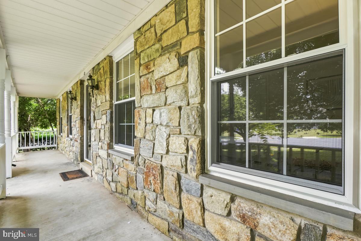 DERWOOD STATION - Residential
