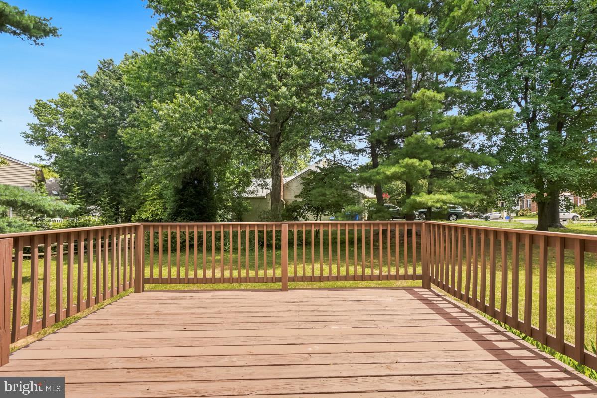 DERWOOD STATION - Residential