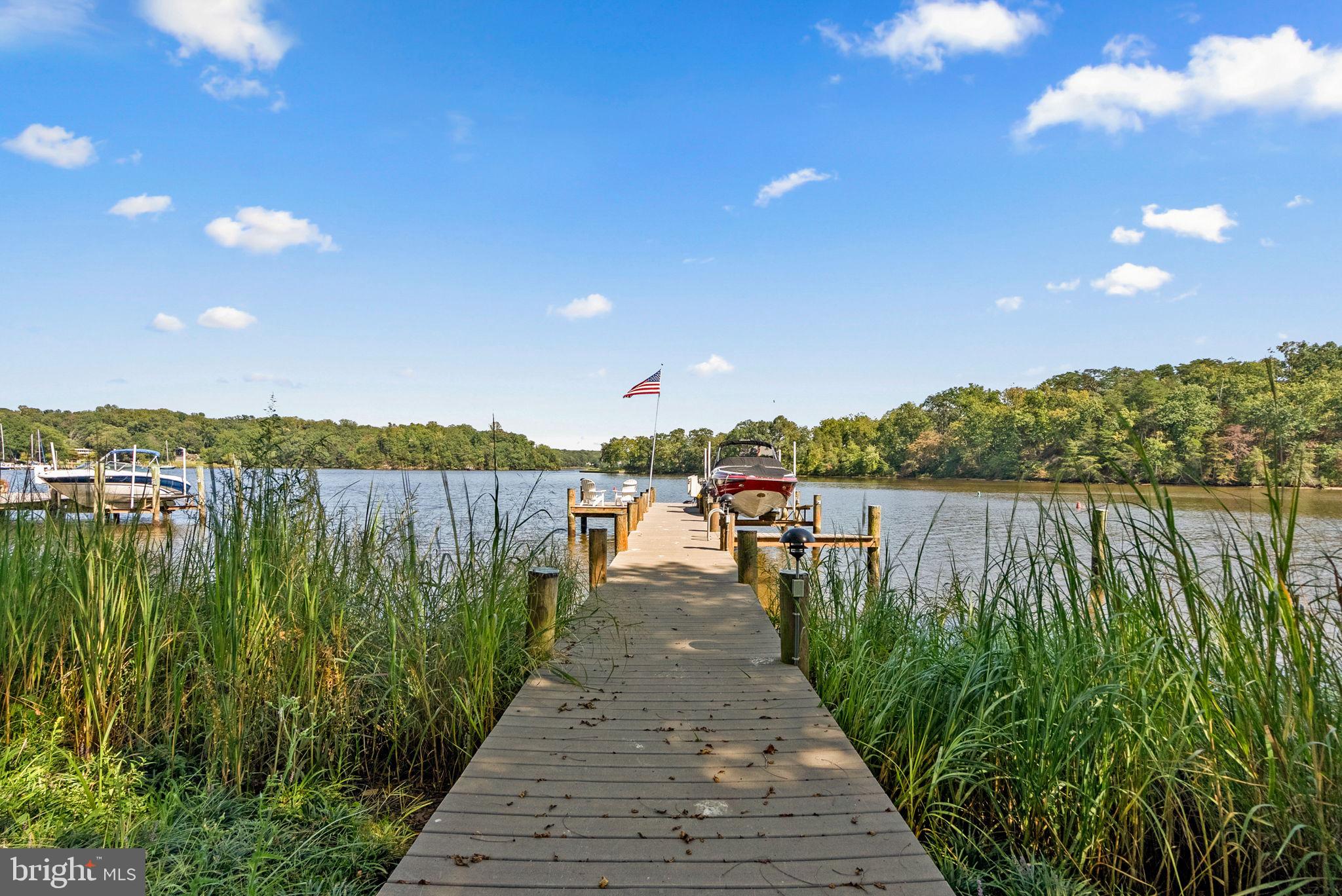 POINT FIELD LANDING - Residential
