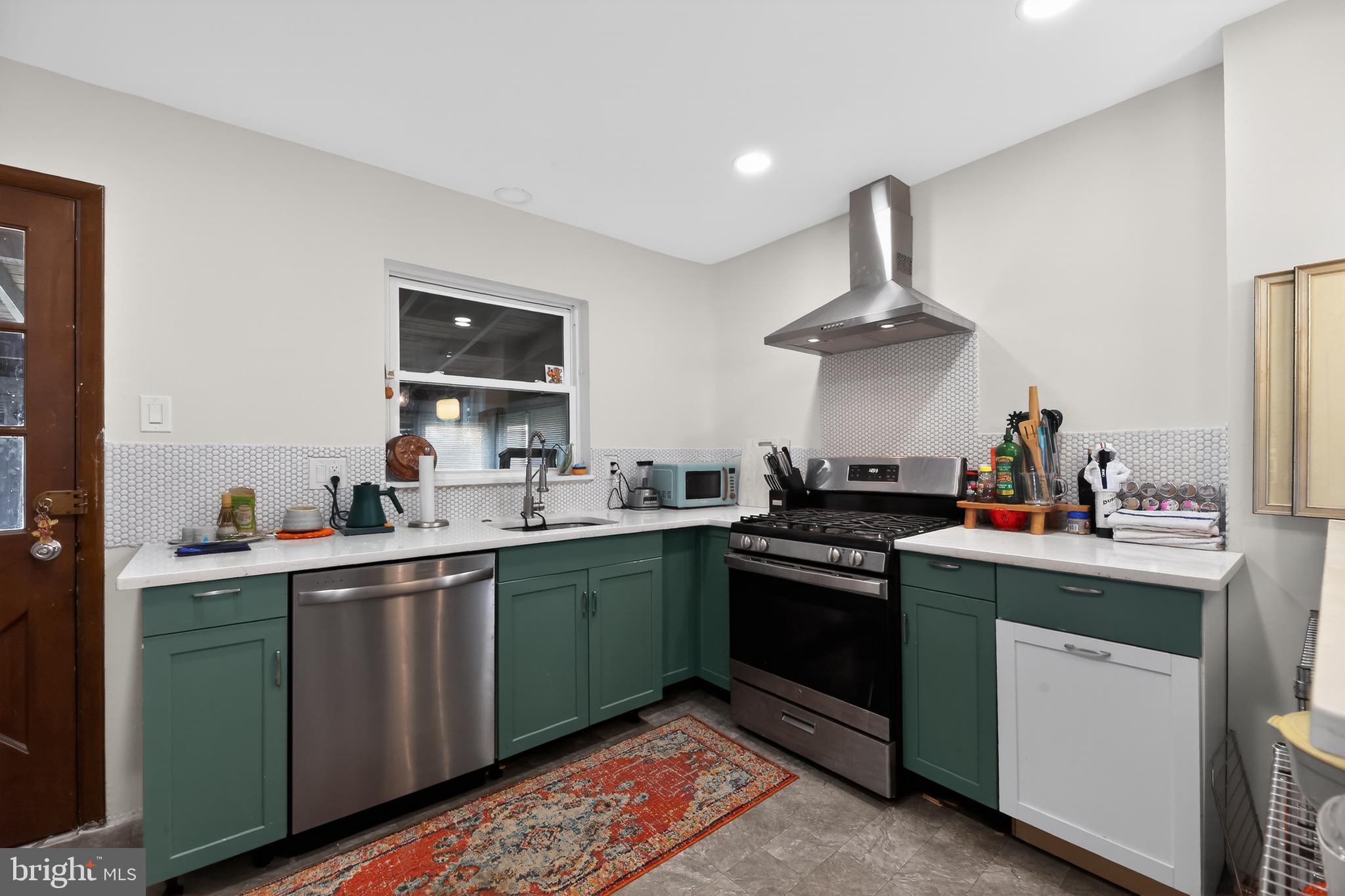 GLENSIDE GARDENS - Residential