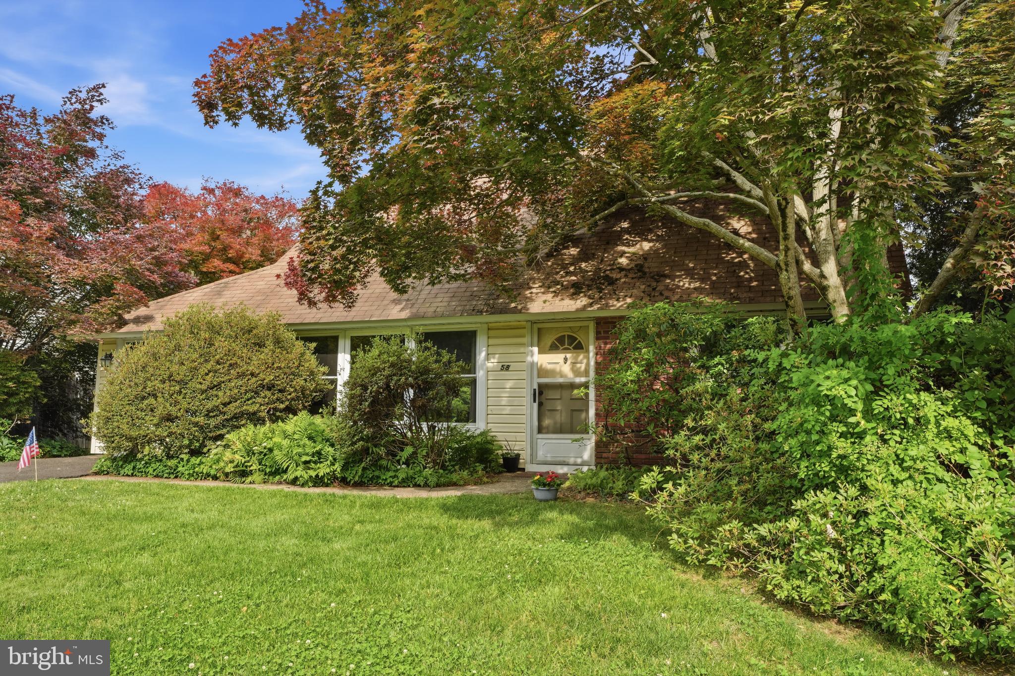 TWIN OAKS - Residential