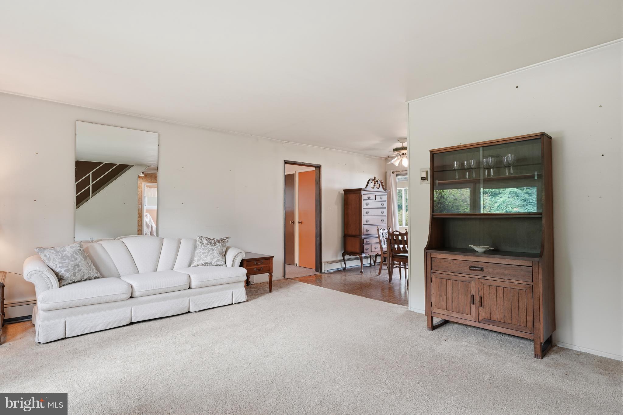 TWIN OAKS - Residential