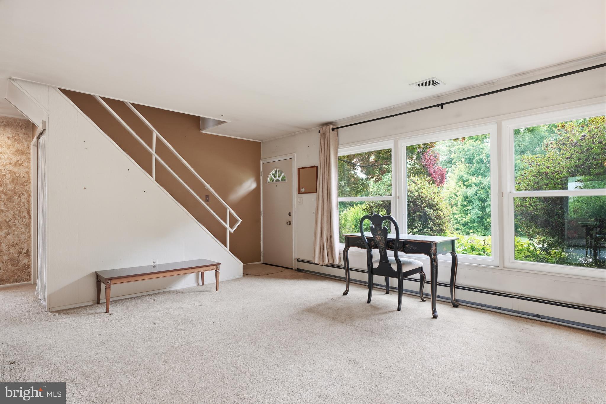 TWIN OAKS - Residential