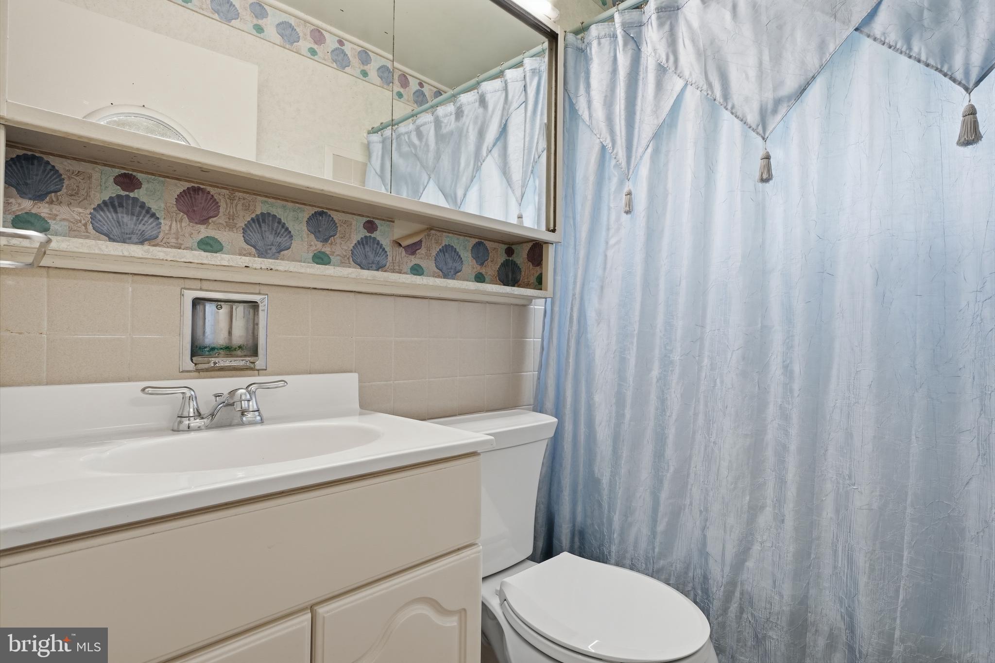 TWIN OAKS - Residential
