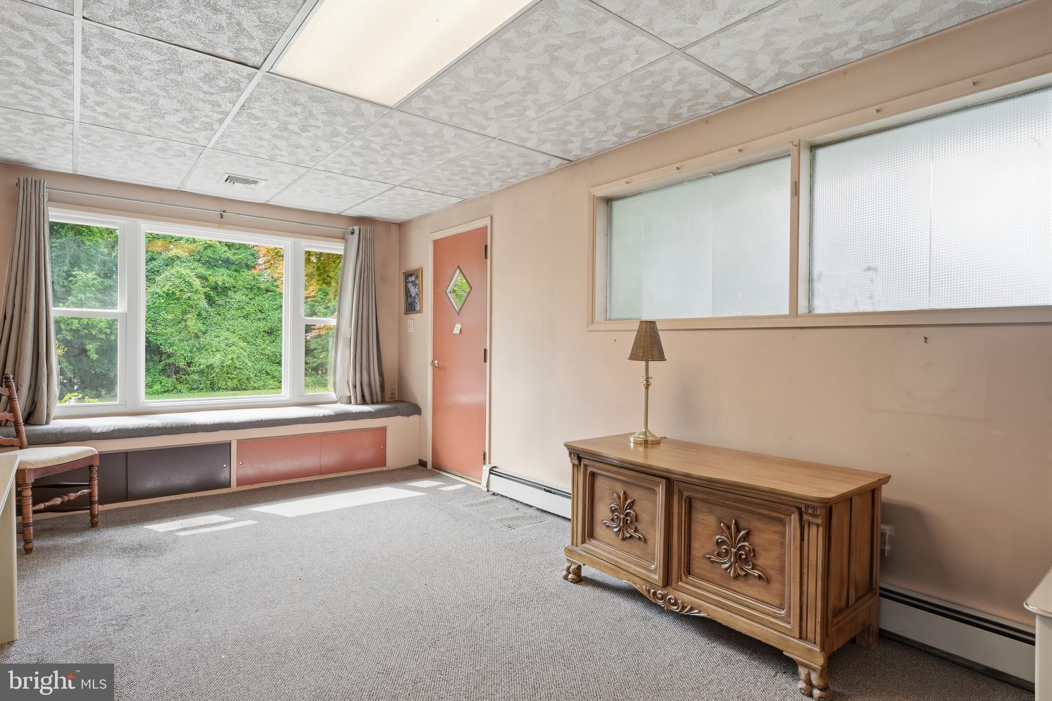 TWIN OAKS - Residential