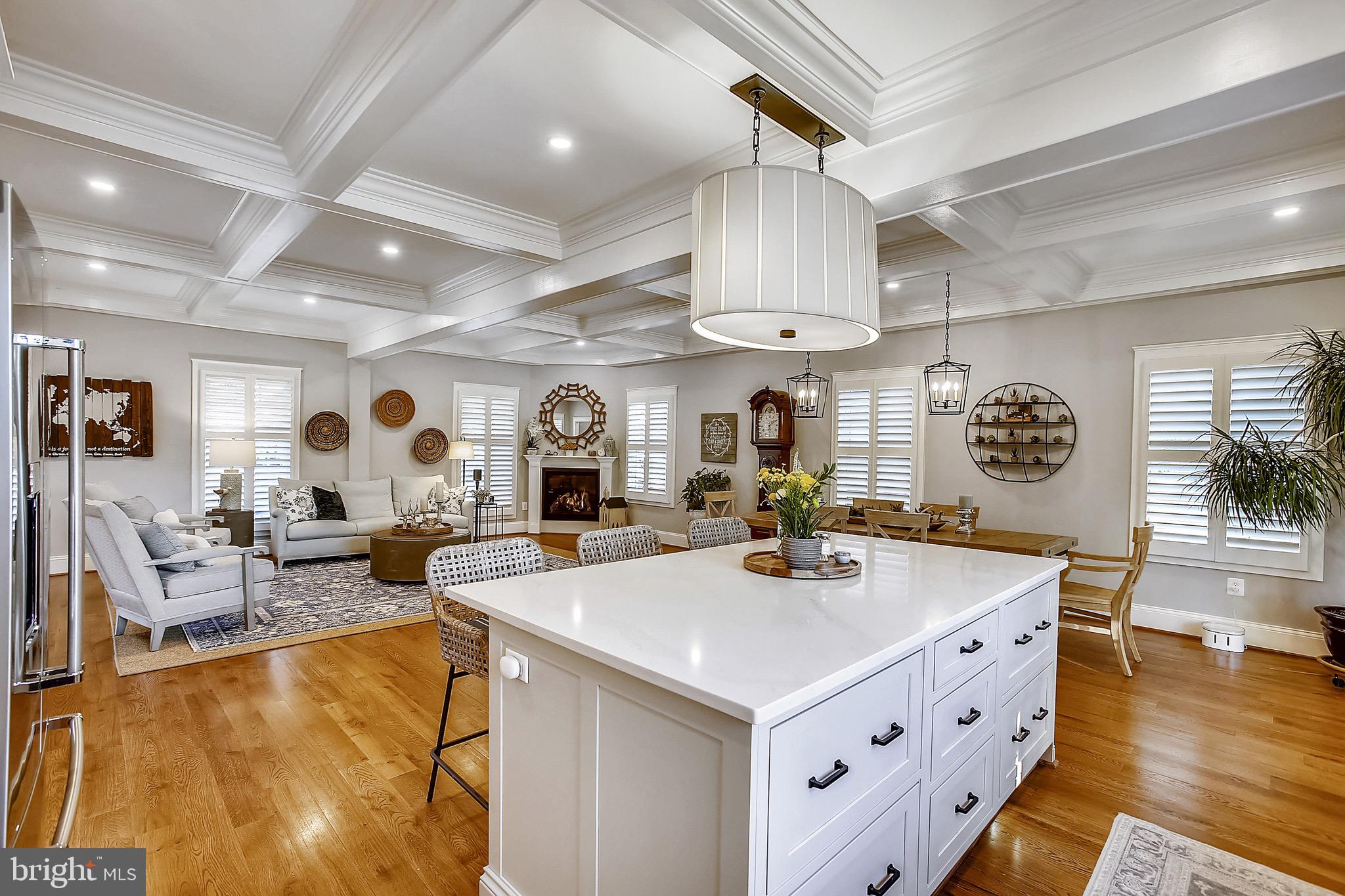 MAYWOOD - Residential