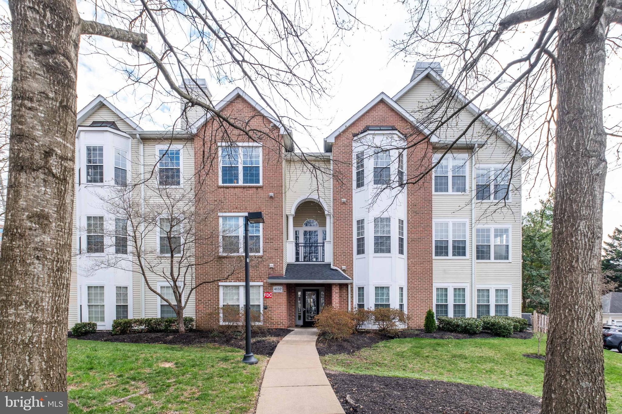 This fabulous 2 bedroom/2 bath condo with garage, ideally located in Random Hills, won’t last long, so schedule your showing today!  You’ll enjoy 1164 square feet of living space with soaring ceilings, generously sized rooms, and lots of big windows that bring in tons of natural light!  The living room has a charming gas fireplace, plus access to the private balcony which is surrounded by mature trees. The corner dining room has two walls of windows!  Your inner chef will love the roomy and well-appointed kitchen, which even has room for a worktable or island cart! 

This condo has a surprising amount of storage space, from each bedroom’s walk-in closet, plus an extra standard bedroom closet and a linen closet, and additional space in the laundry room!  The main entrance to the building is locked for your peace of mind, with a call system for buzzing in guests.  The parking lot has ample resident parking plus additional visitor parking pass for each unit.  And when the temperatures warm up, stroll over to the community pool for a refreshing dip!

Random Hills Condominium Association is conveniently located between Routes 29, 50 and I-66, plus it’s just minutes away from Routes 286, 123 and I-495.  Sidewalks and walking trails in and around the neighborhood are a great way to run an errand, catch a bus, or just go outside for a walk or jog!  You can follow the trails to Corner Park, Blue Park and Carney Park too, to enjoy their playgrounds and basketball and tennis courts.  Random Hills condos are very close to Wegmans grocery store, Costco and Home Depot, plus the abundant shopping and dining offerings in nearby Fair Oaks, Fair Lakes and Fairfax Corner.  This home is served by Fairfax County Public Schools’ Fairfax Villa ES, Frost MS and Woodson HS.