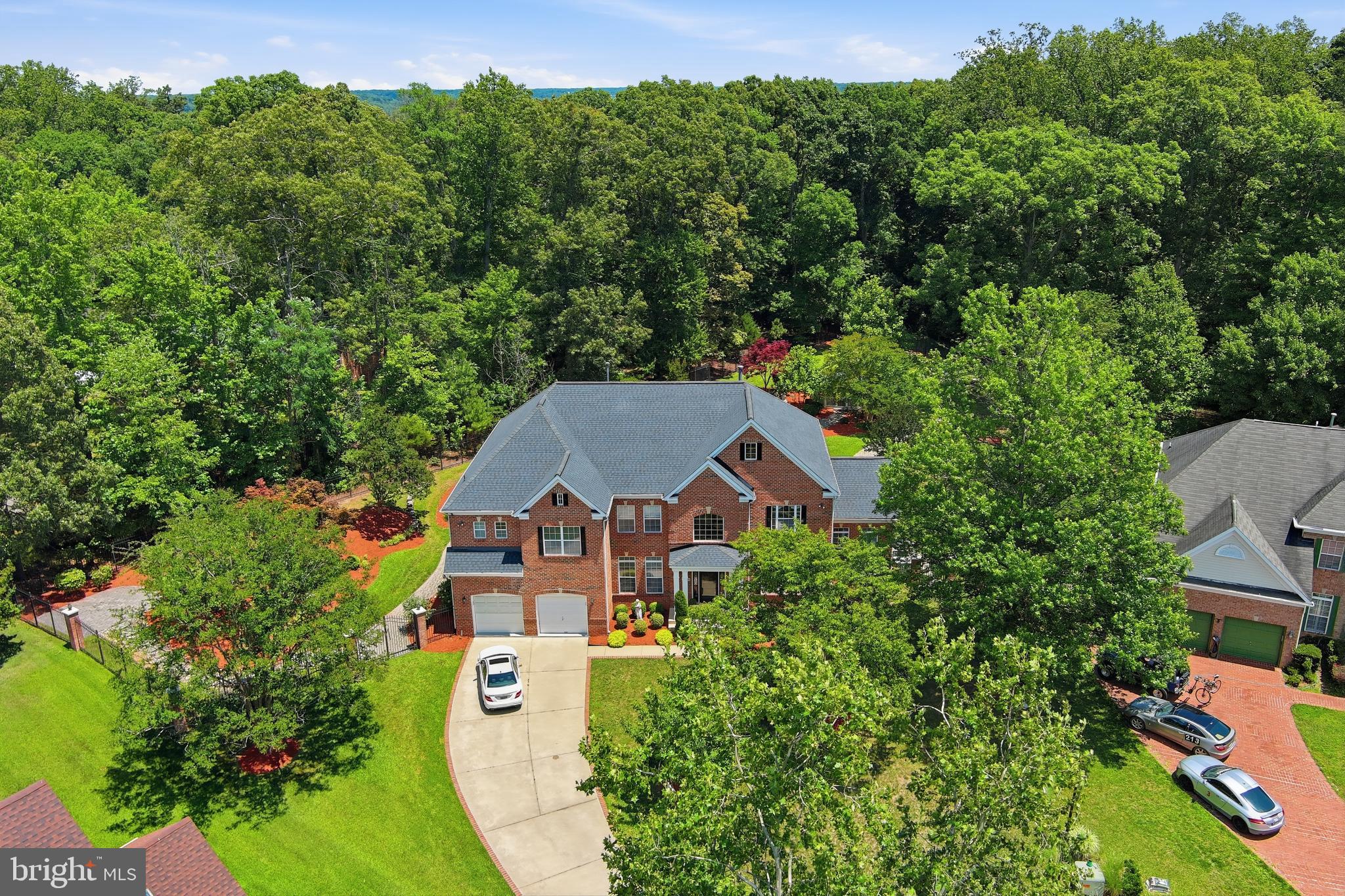 FARMINGTON WOODS - Residential