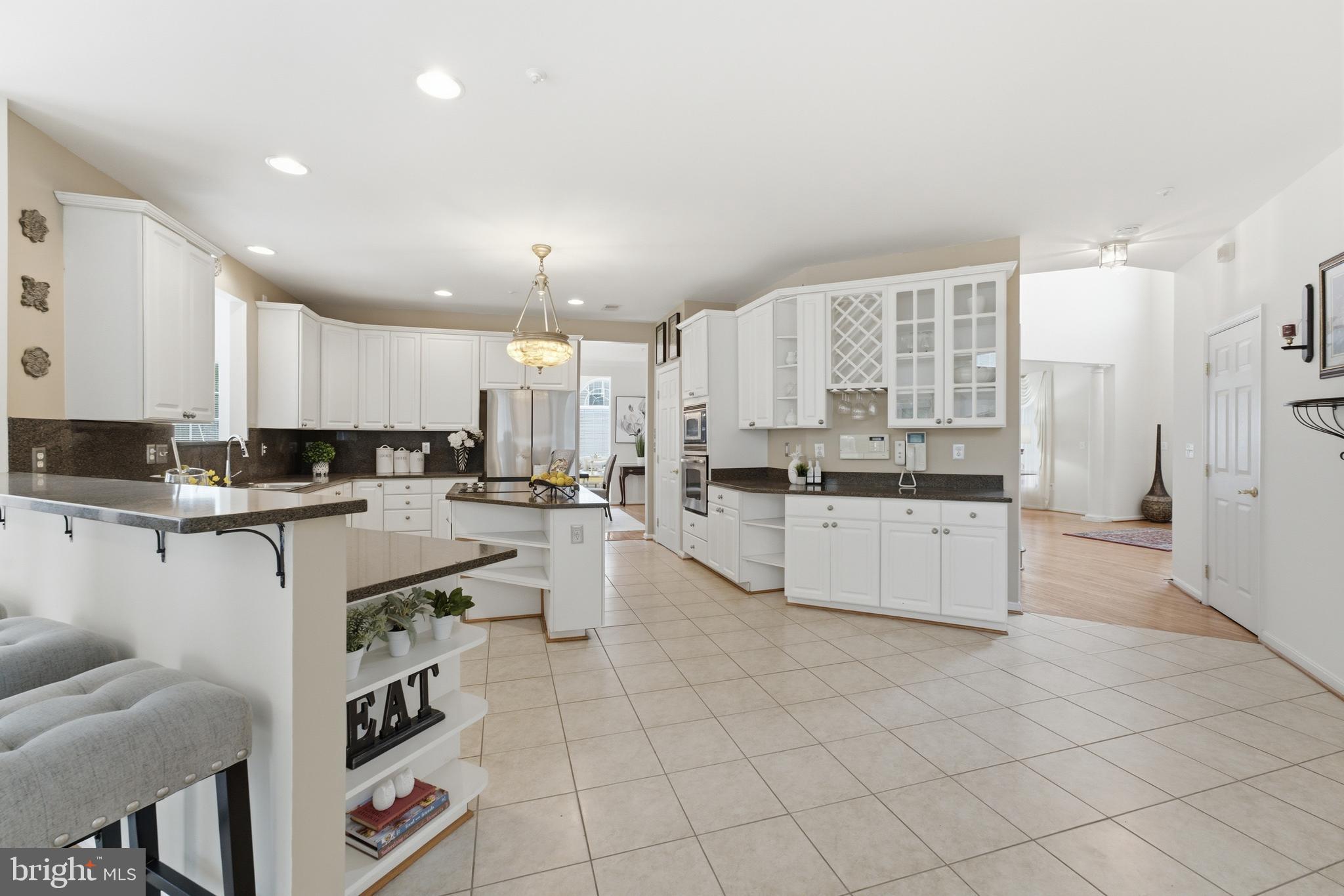 FARMINGTON WOODS - Residential