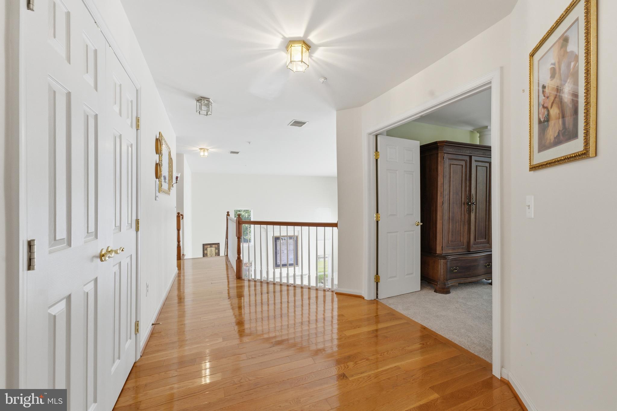 FARMINGTON WOODS - Residential