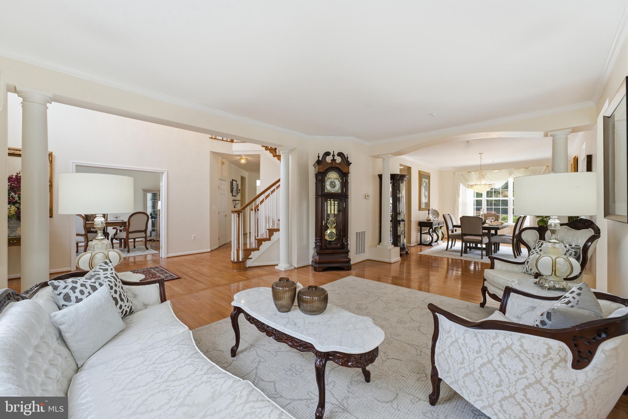 FARMINGTON WOODS - Residential