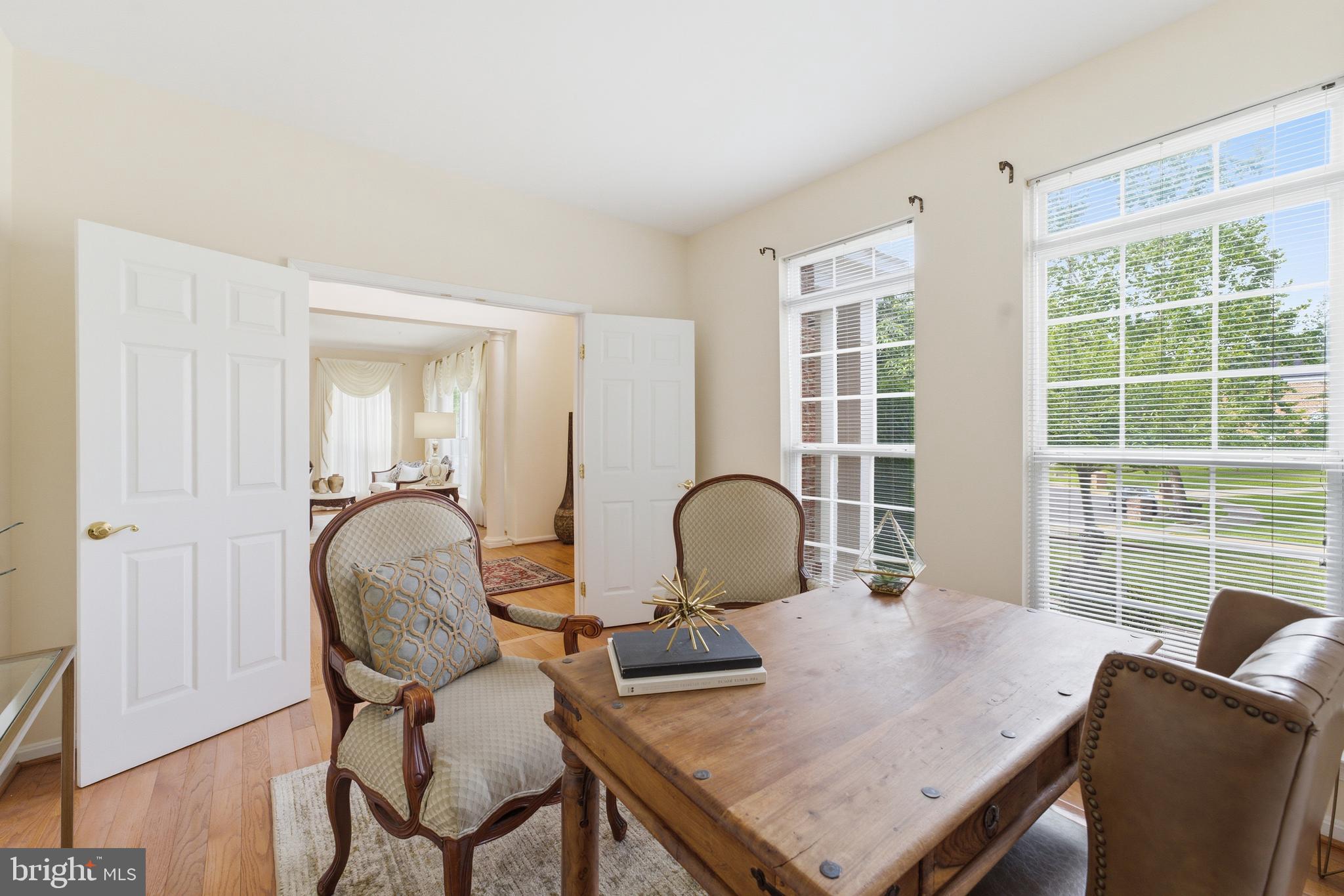 FARMINGTON WOODS - Residential