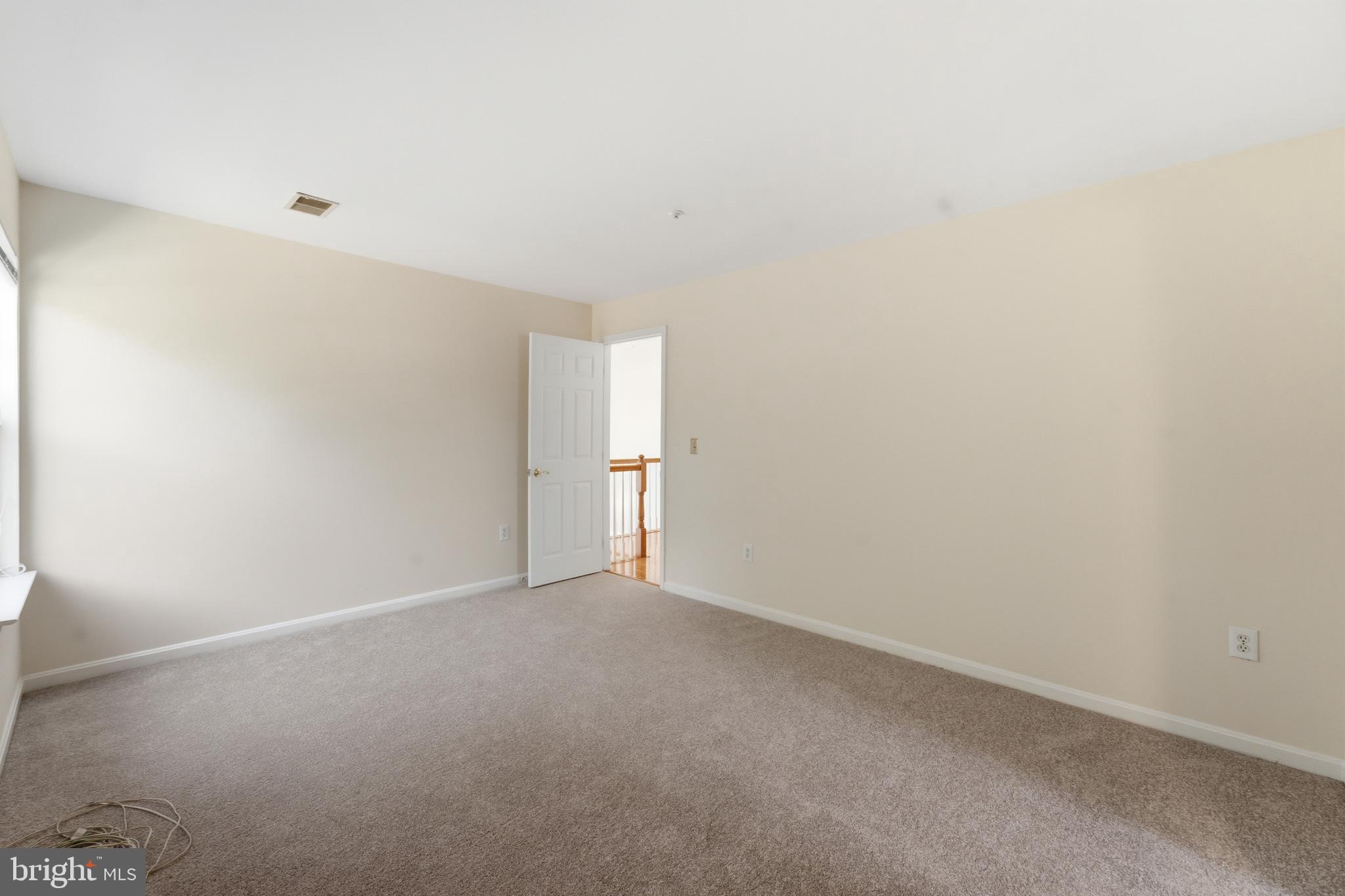 FARMINGTON WOODS - Residential