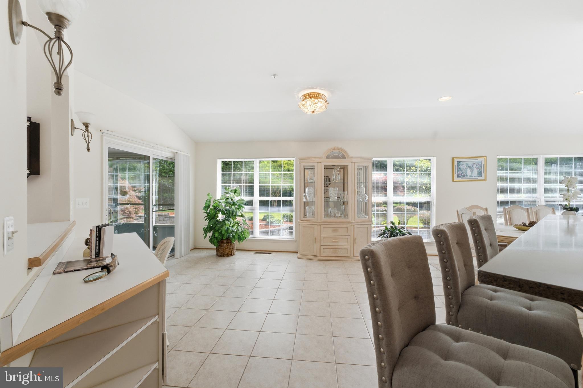FARMINGTON WOODS - Residential