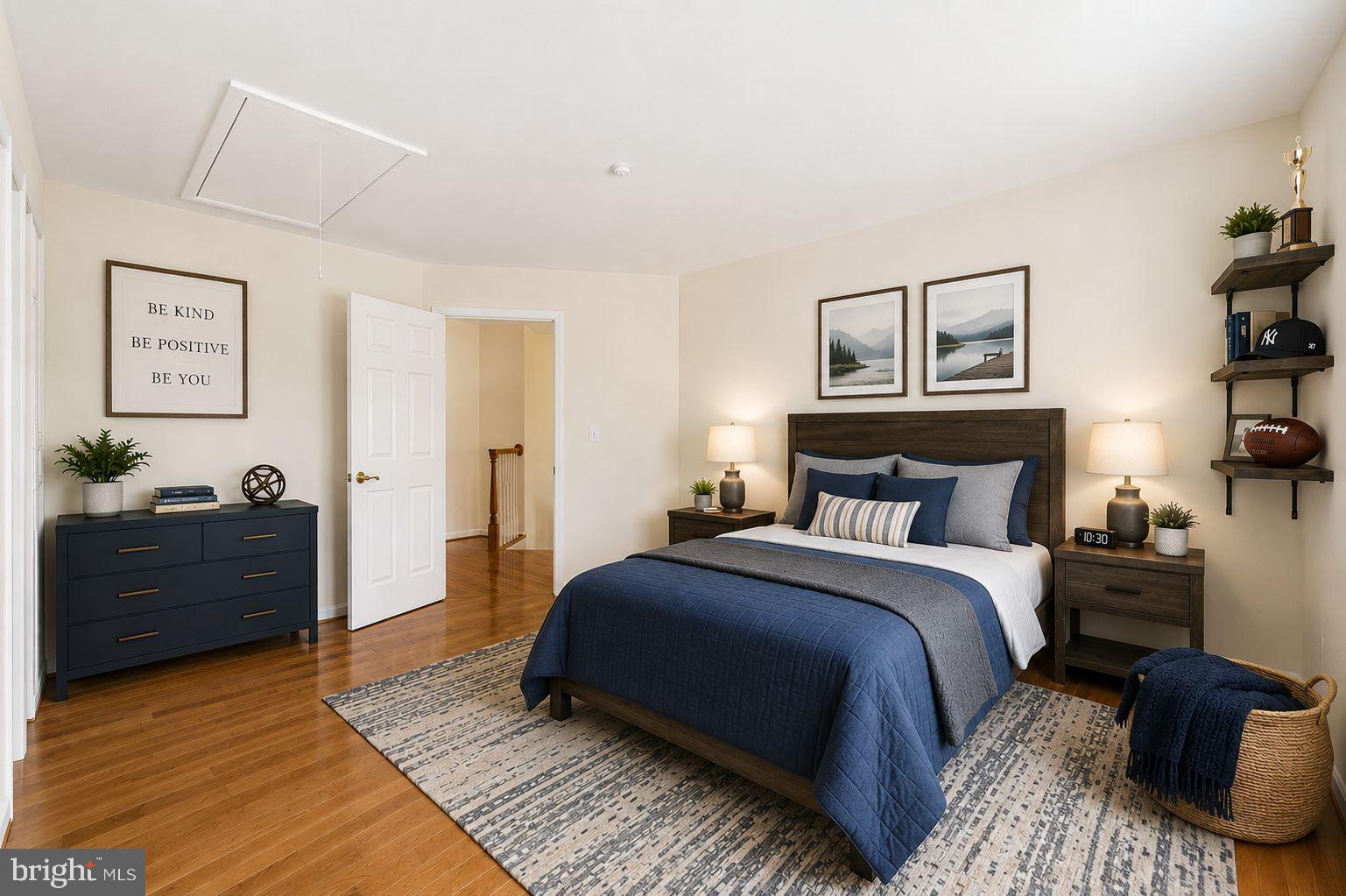 FARMINGTON WOODS - Residential