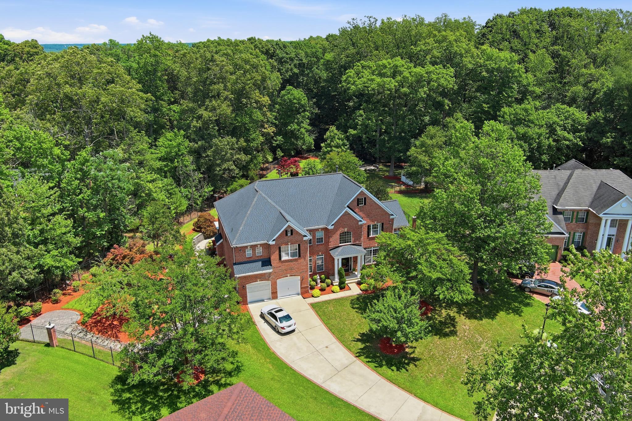 FARMINGTON WOODS - Residential