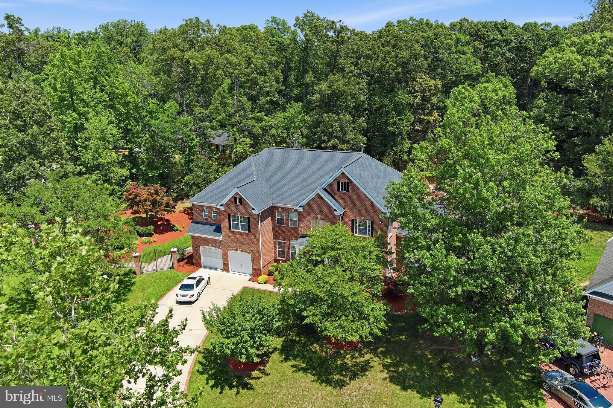 FARMINGTON WOODS - Residential