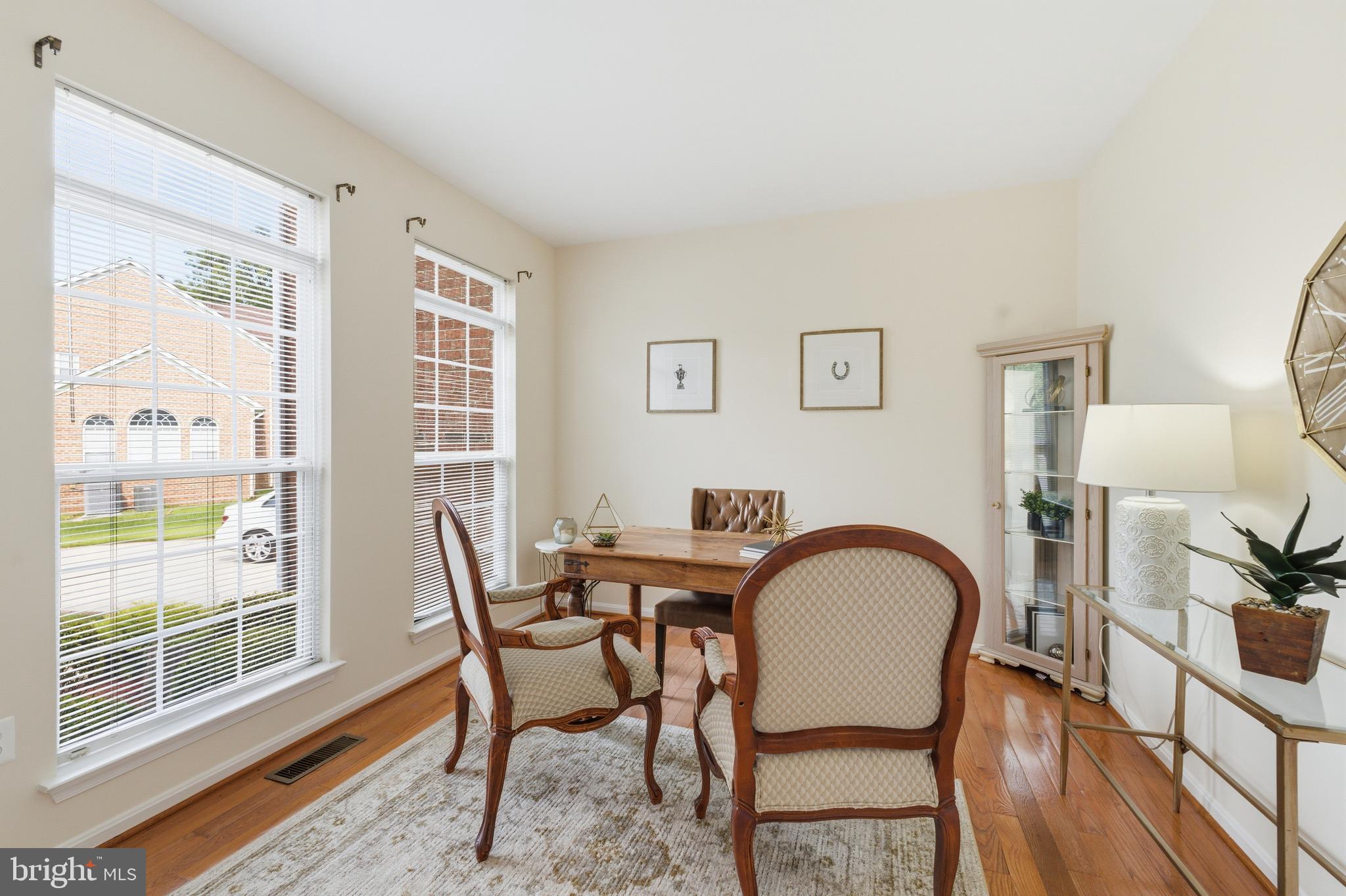 FARMINGTON WOODS - Residential