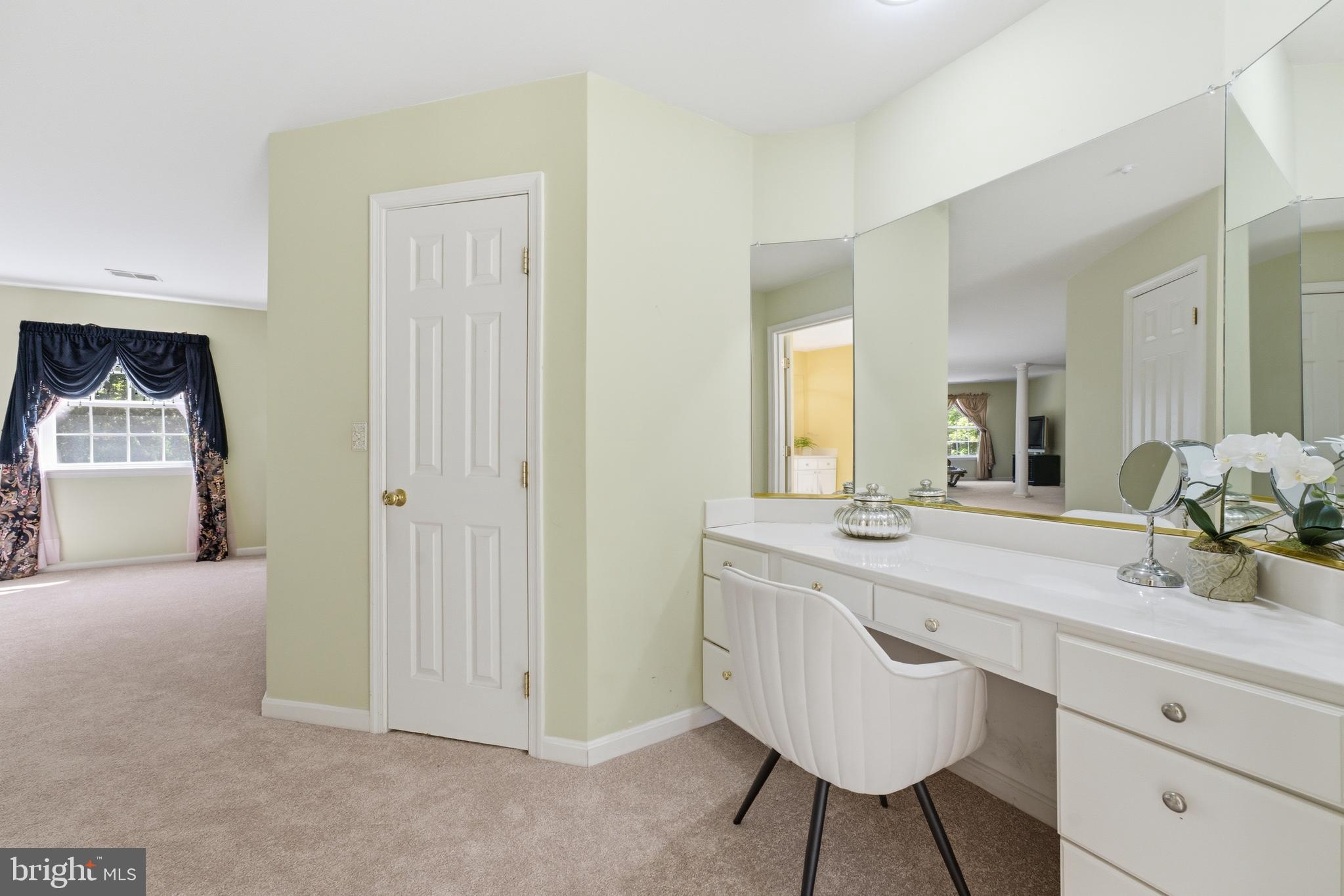 FARMINGTON WOODS - Residential