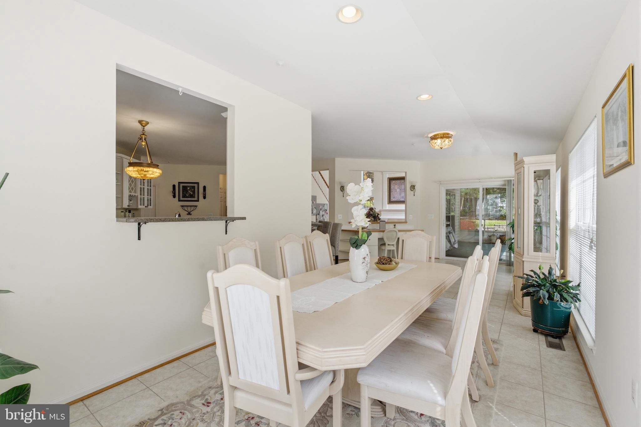 FARMINGTON WOODS - Residential