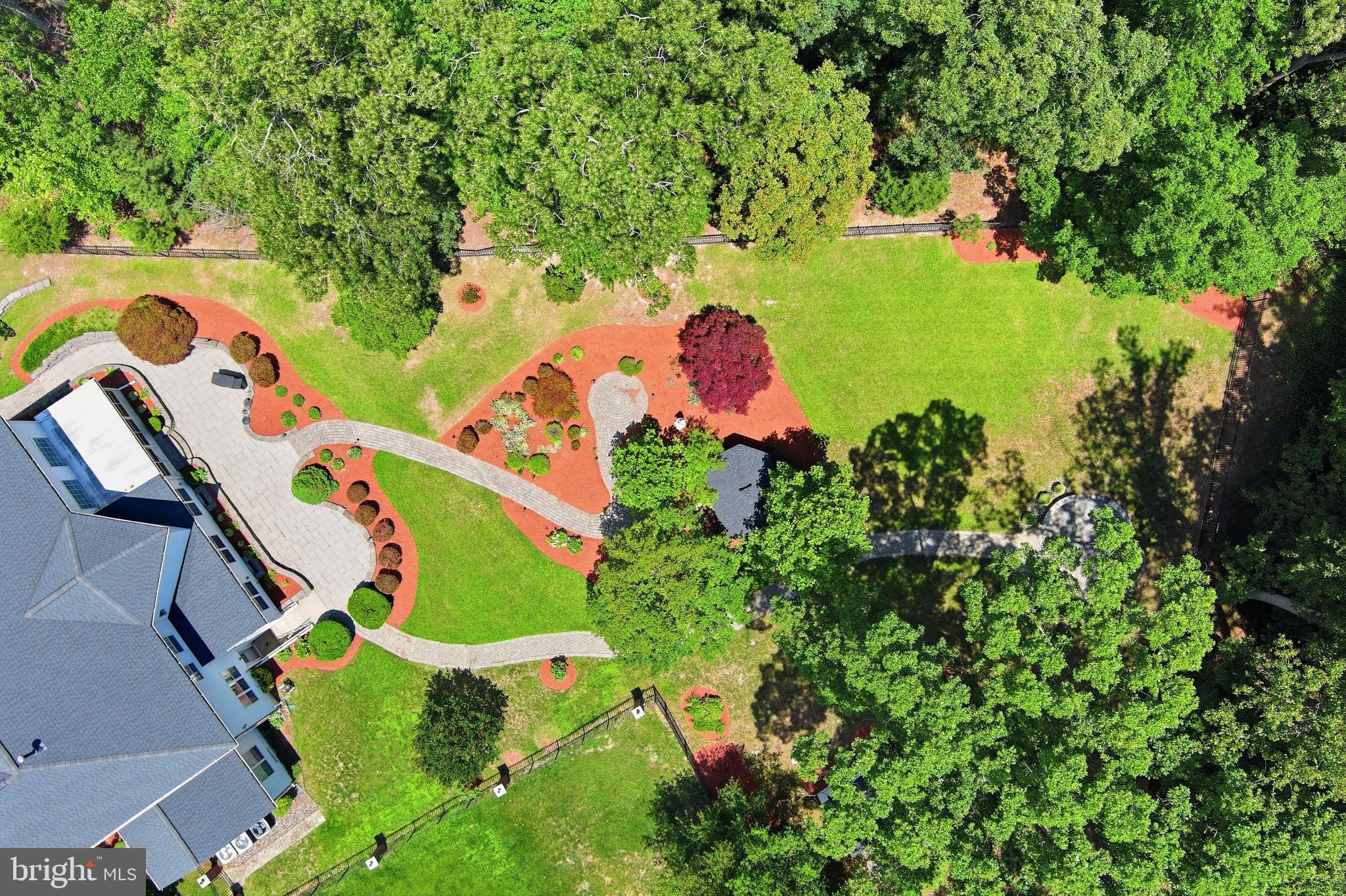 FARMINGTON WOODS - Residential
