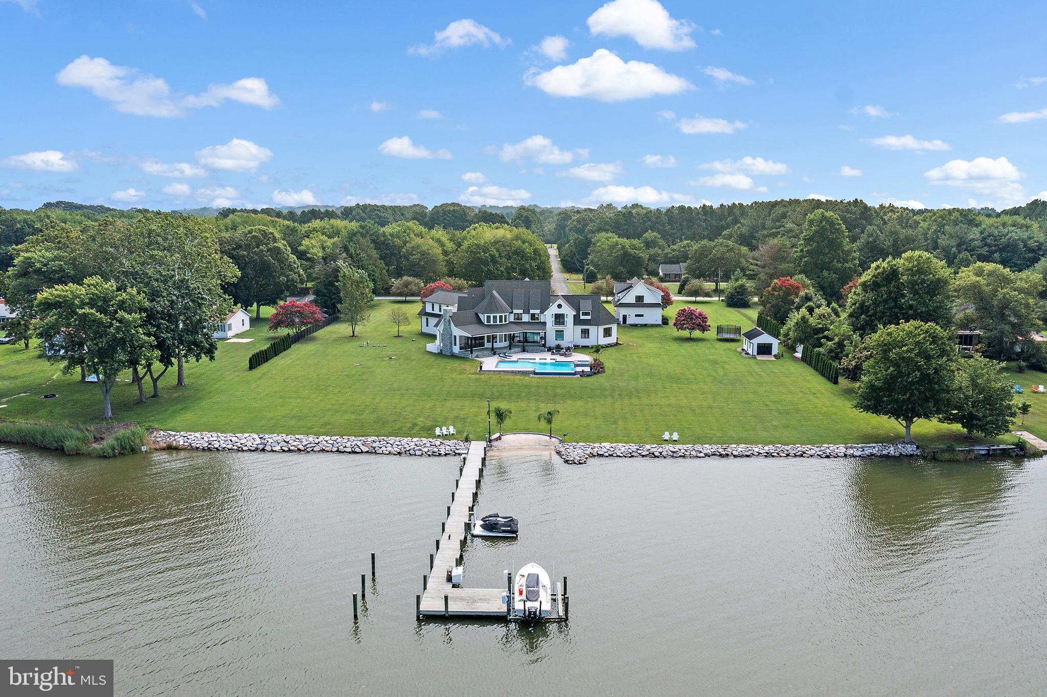 BENNETT POINT - Residential