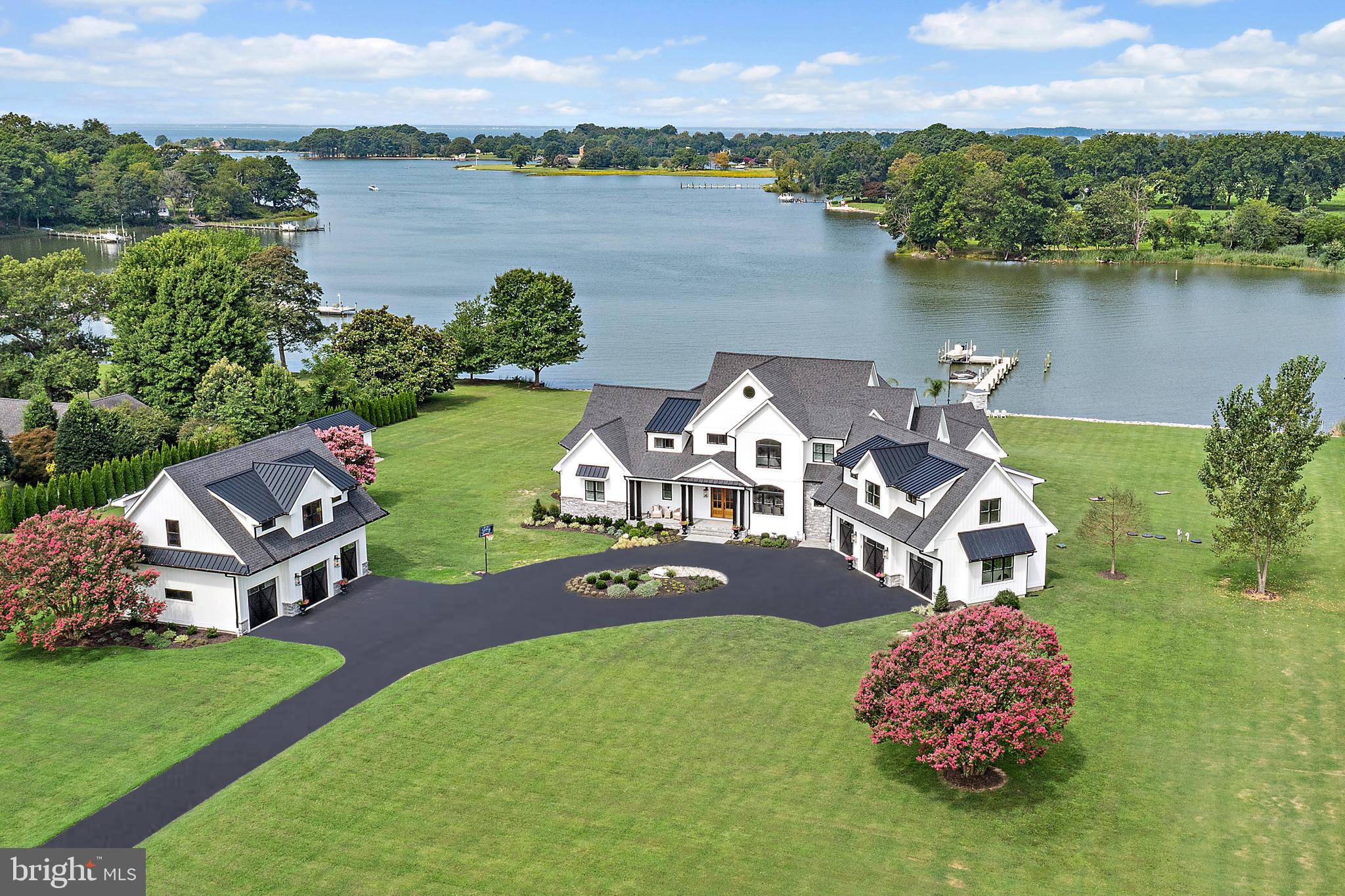 BENNETT POINT - Residential