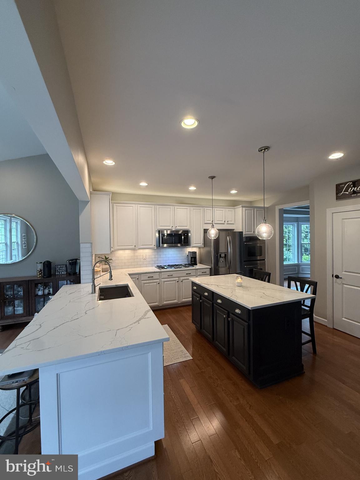 AMBER MEADOWS - Residential
