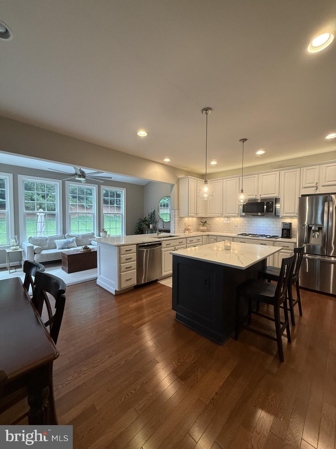 AMBER MEADOWS - Residential